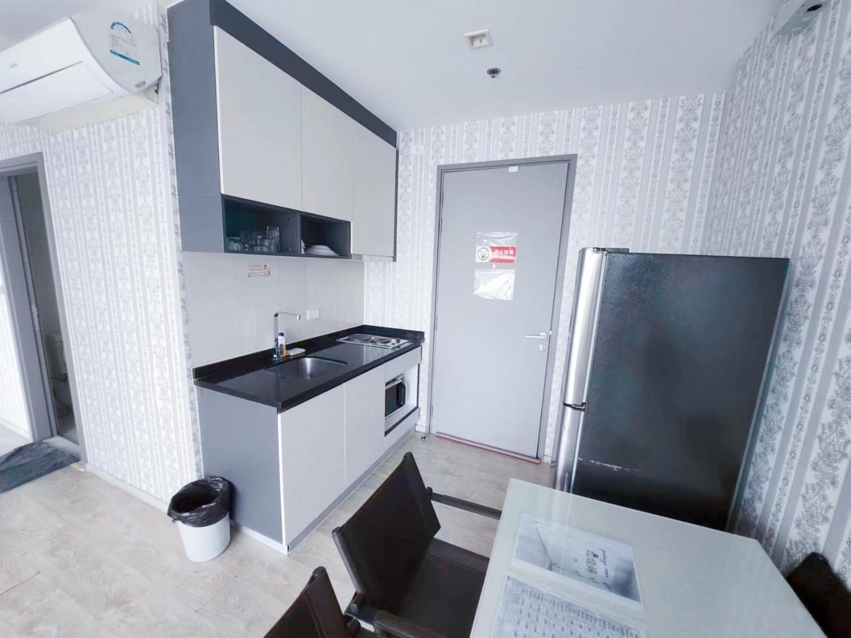 Apartment 泰国芭提雅thebase无边游泳池公寓 *