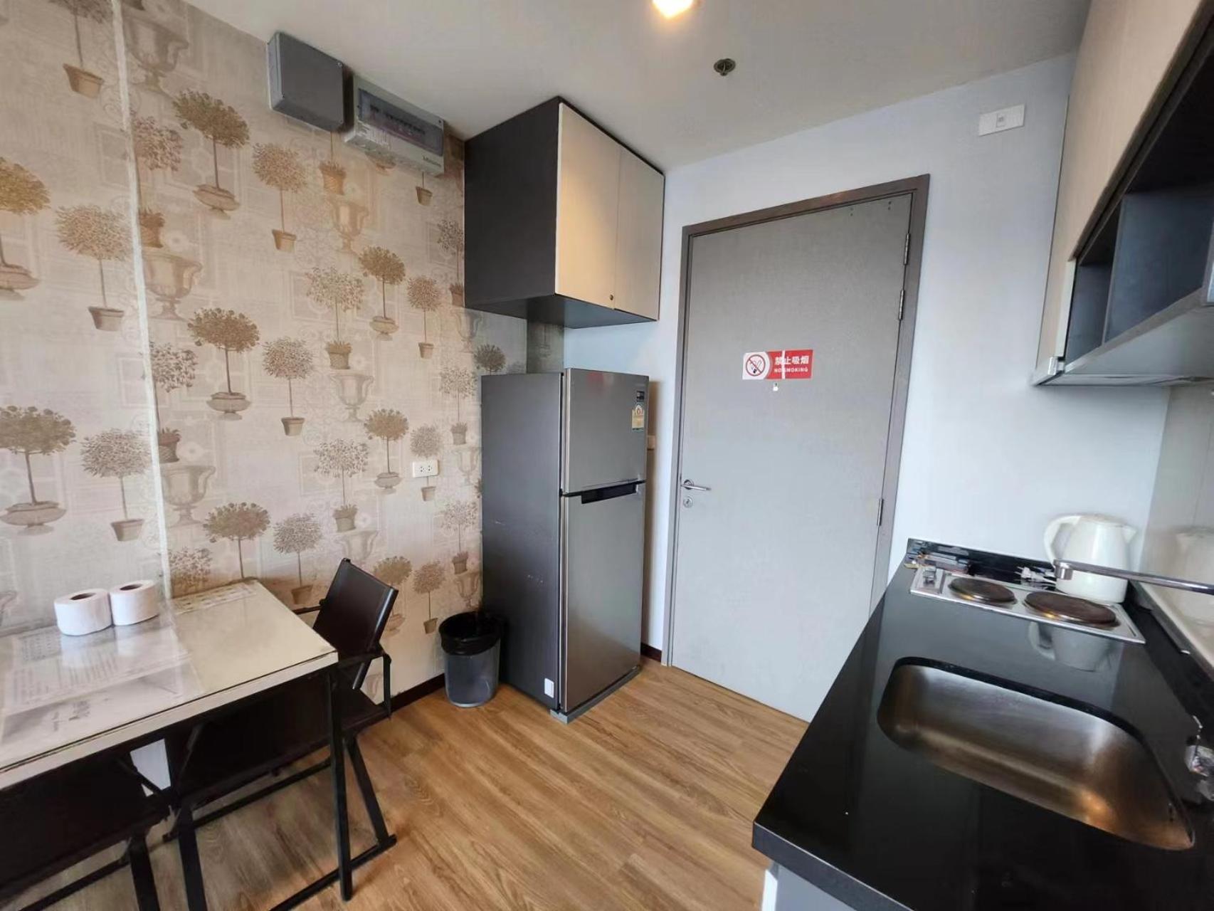 Apartment 泰国芭提雅thebase无边游泳池公寓 *