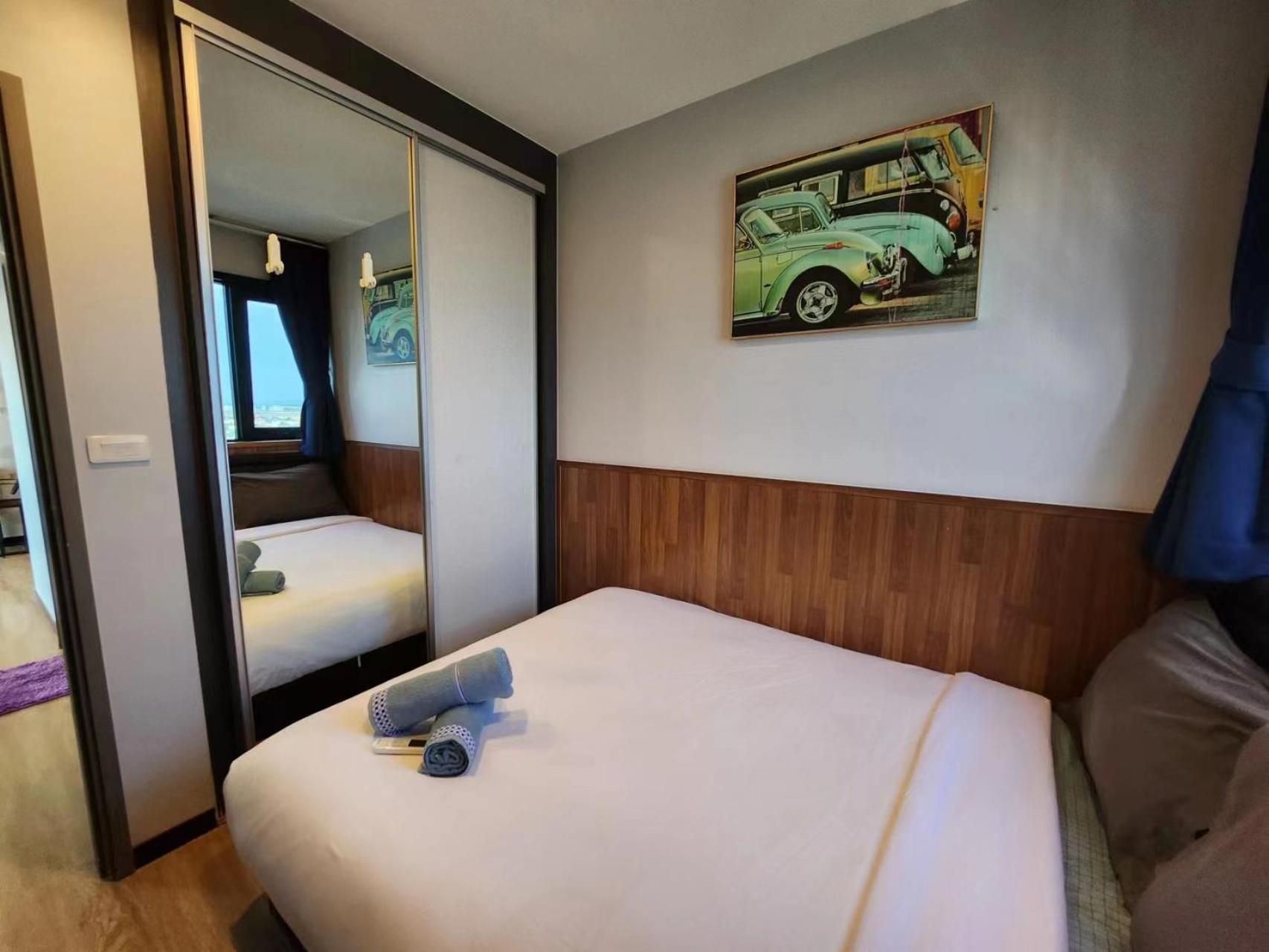 Apartment 泰国芭提雅thebase无边游泳池公寓 Pattaya