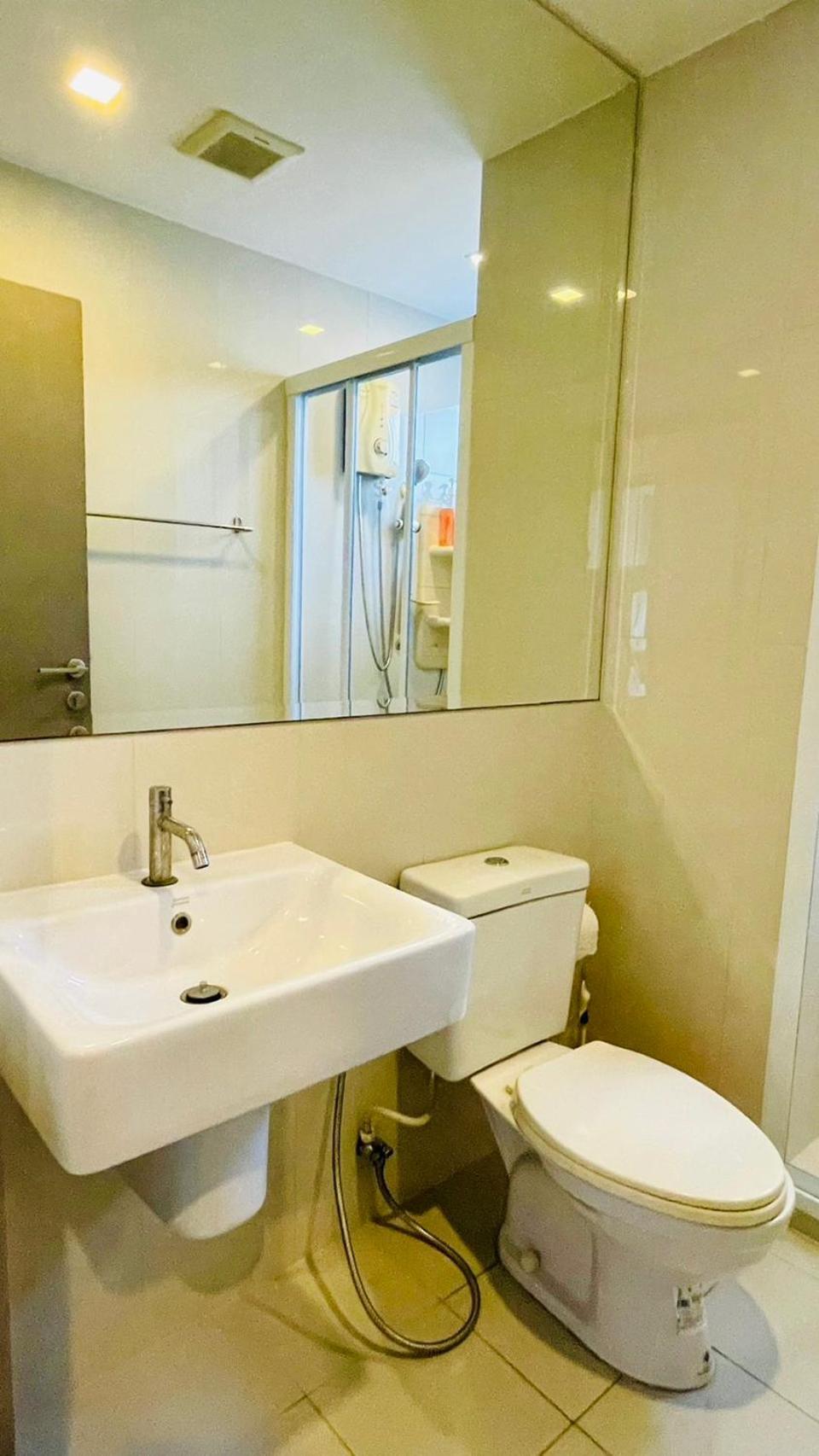 The Base 2 Bed 2 Bath By Numam Apartment *