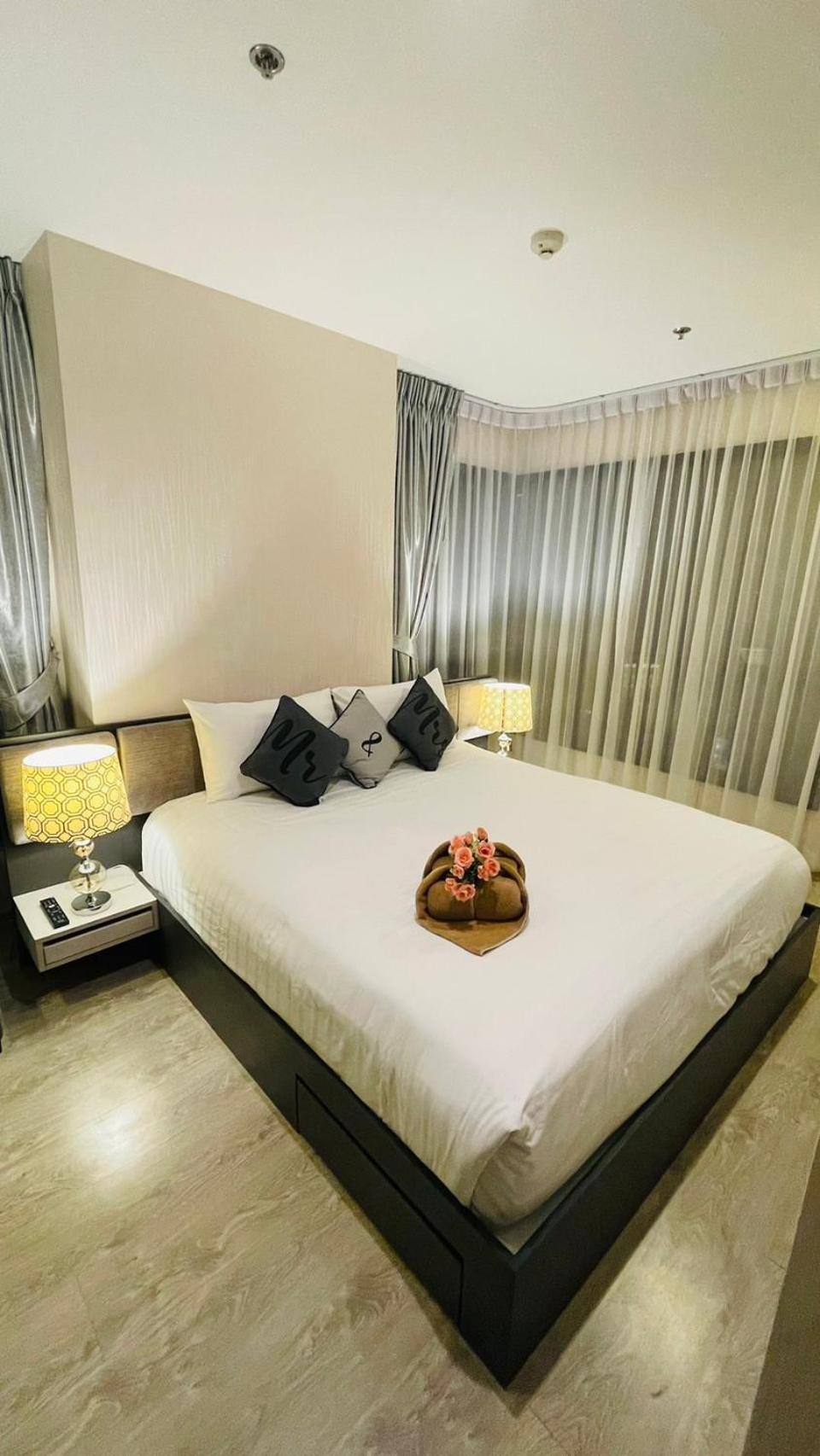 The Base 2 Bed 2 Bath By Numam Apartment *