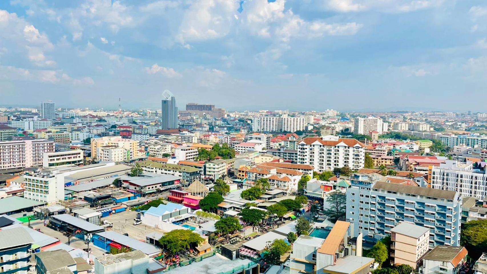 The Base 1005 By Numam Pattaya