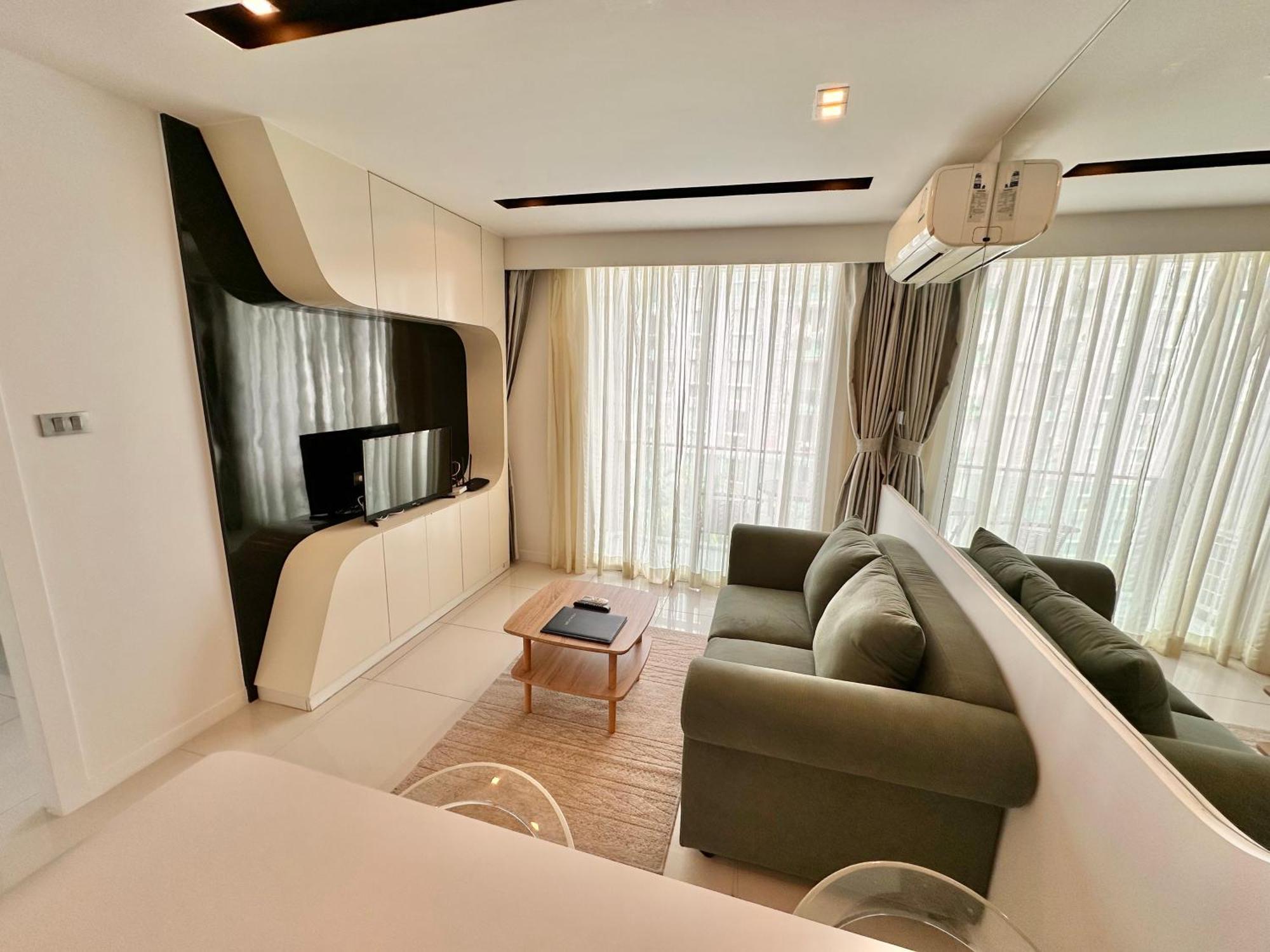 Glamorous 1 Bedroom In Center Pattaya
