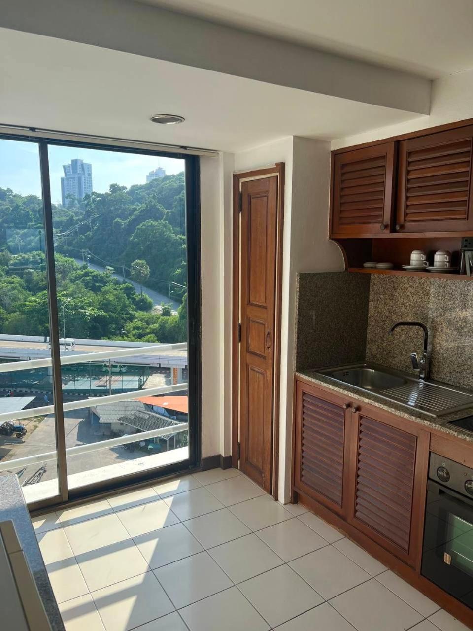 Hotel The Monaco Pattaya