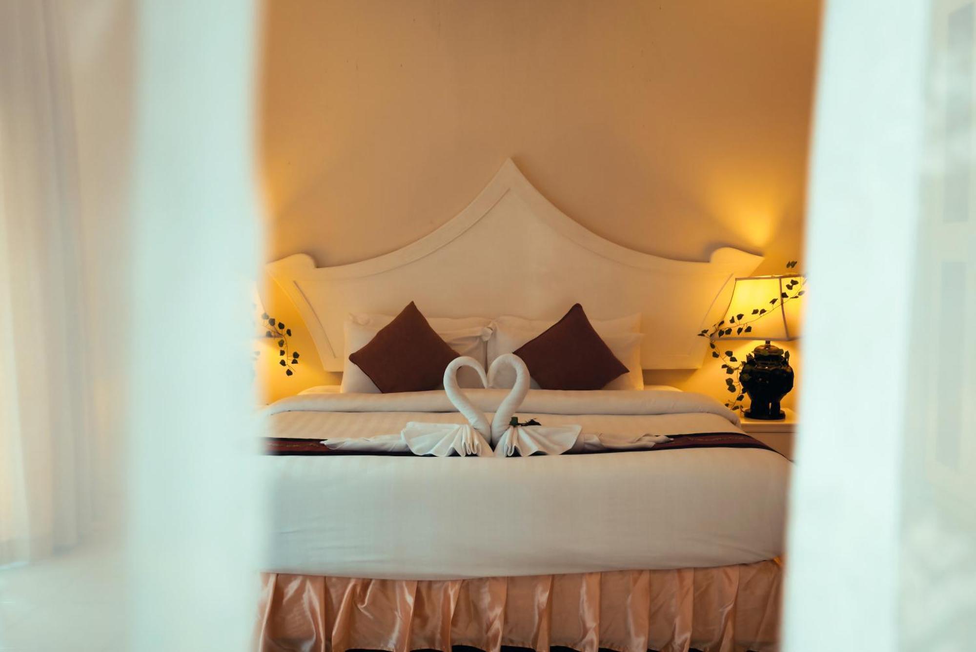 Hotel Raya Private Pool *