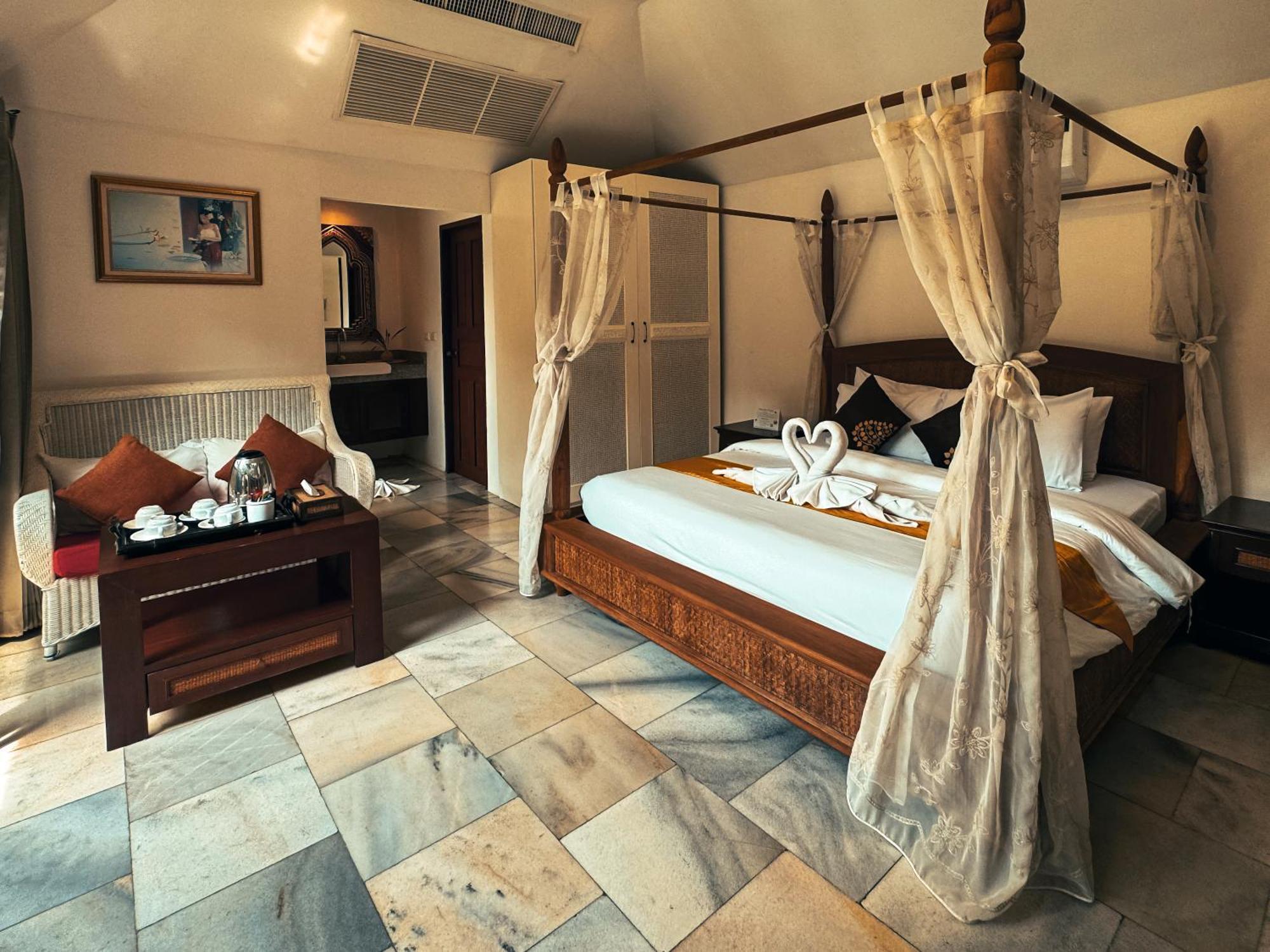 Raya Private Pool Hotel *