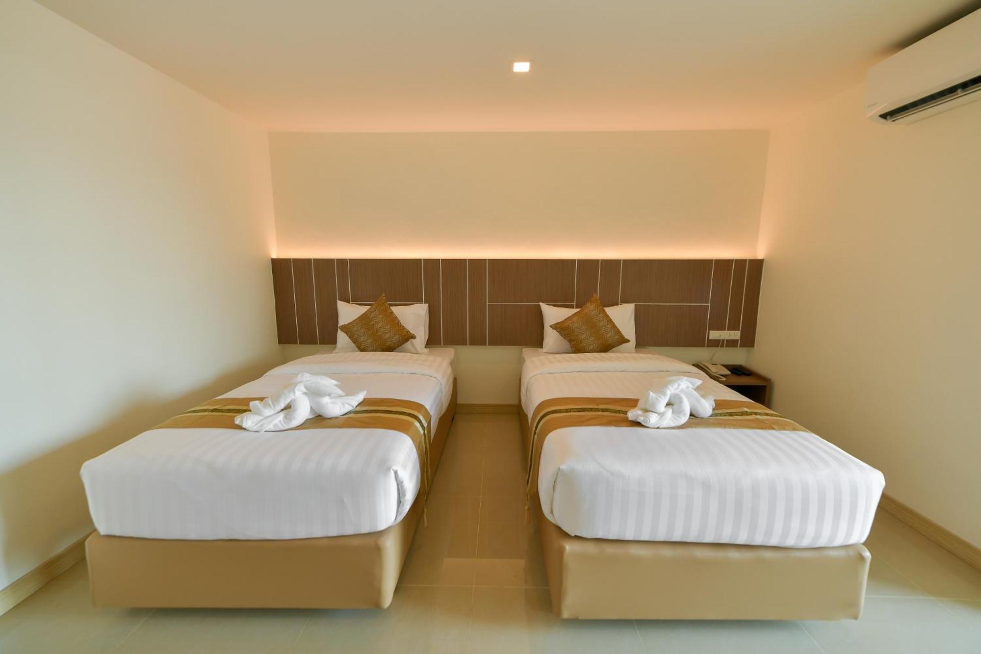 Hotel Iris Palace 5*