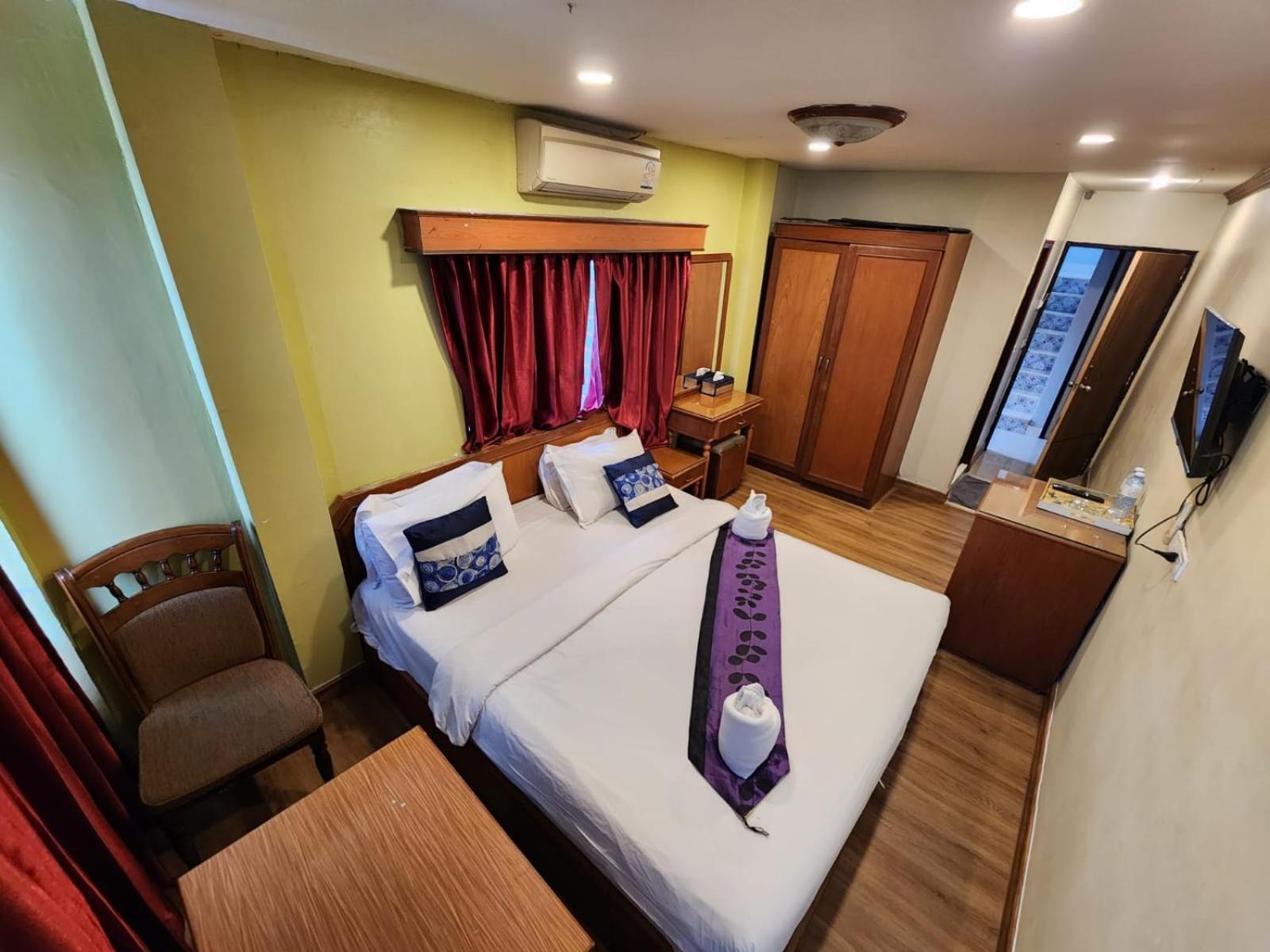 Star Residency