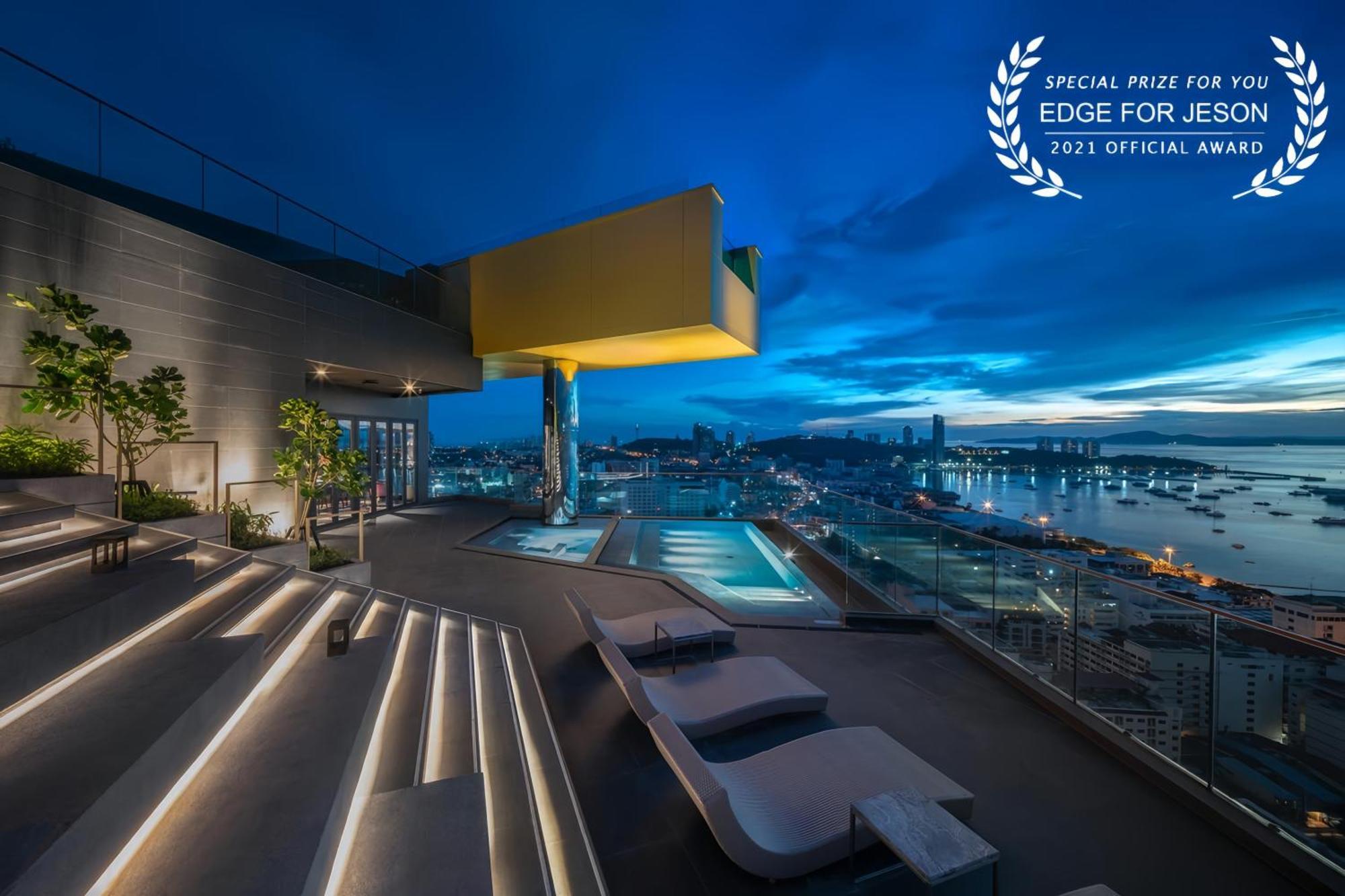 Apartment Edge Oasis