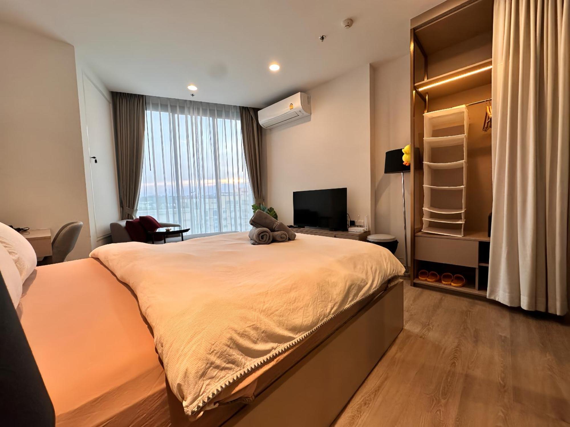 Edge Oasis Apartment