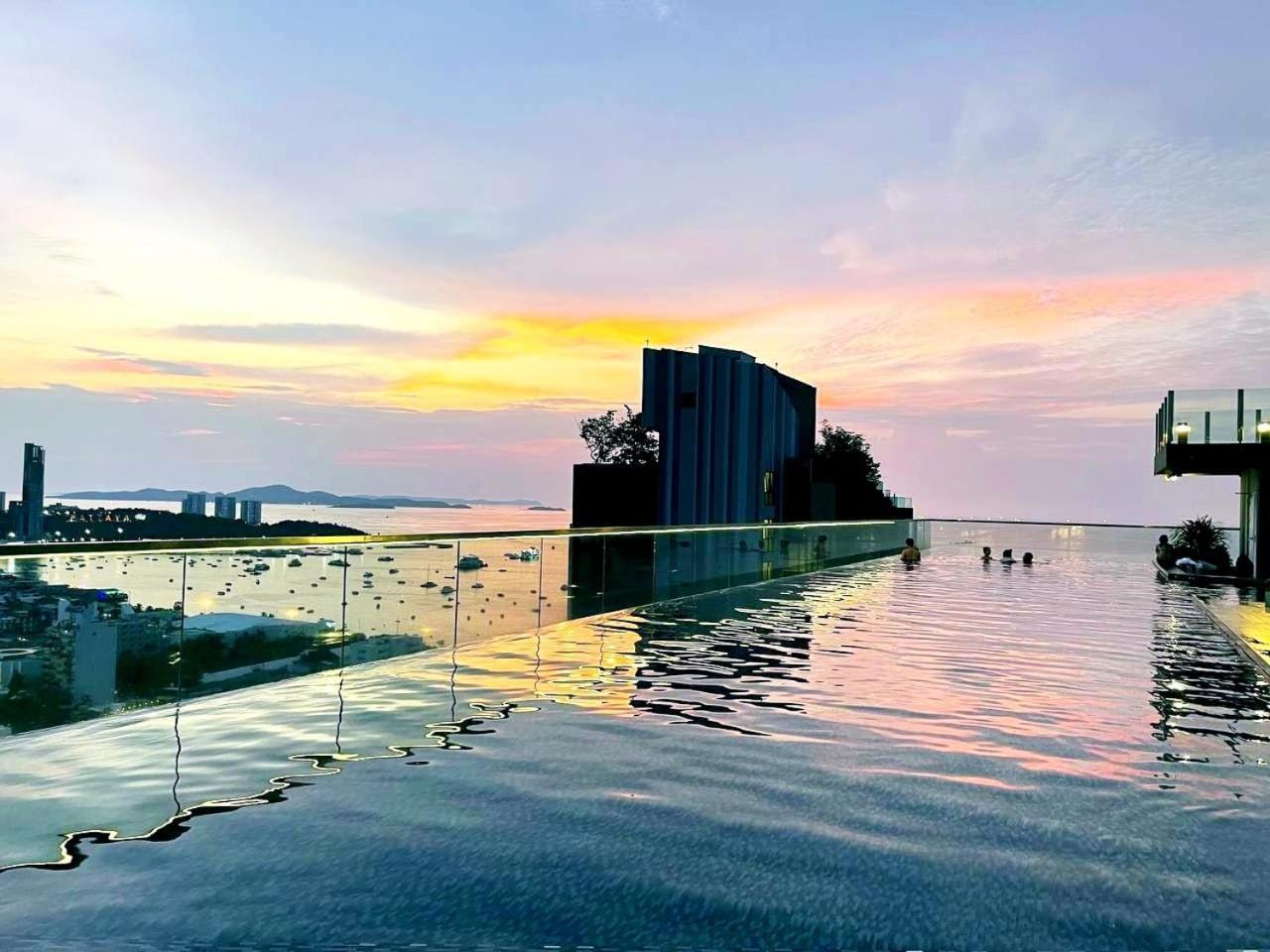The Base Pangsapuri Pattaya