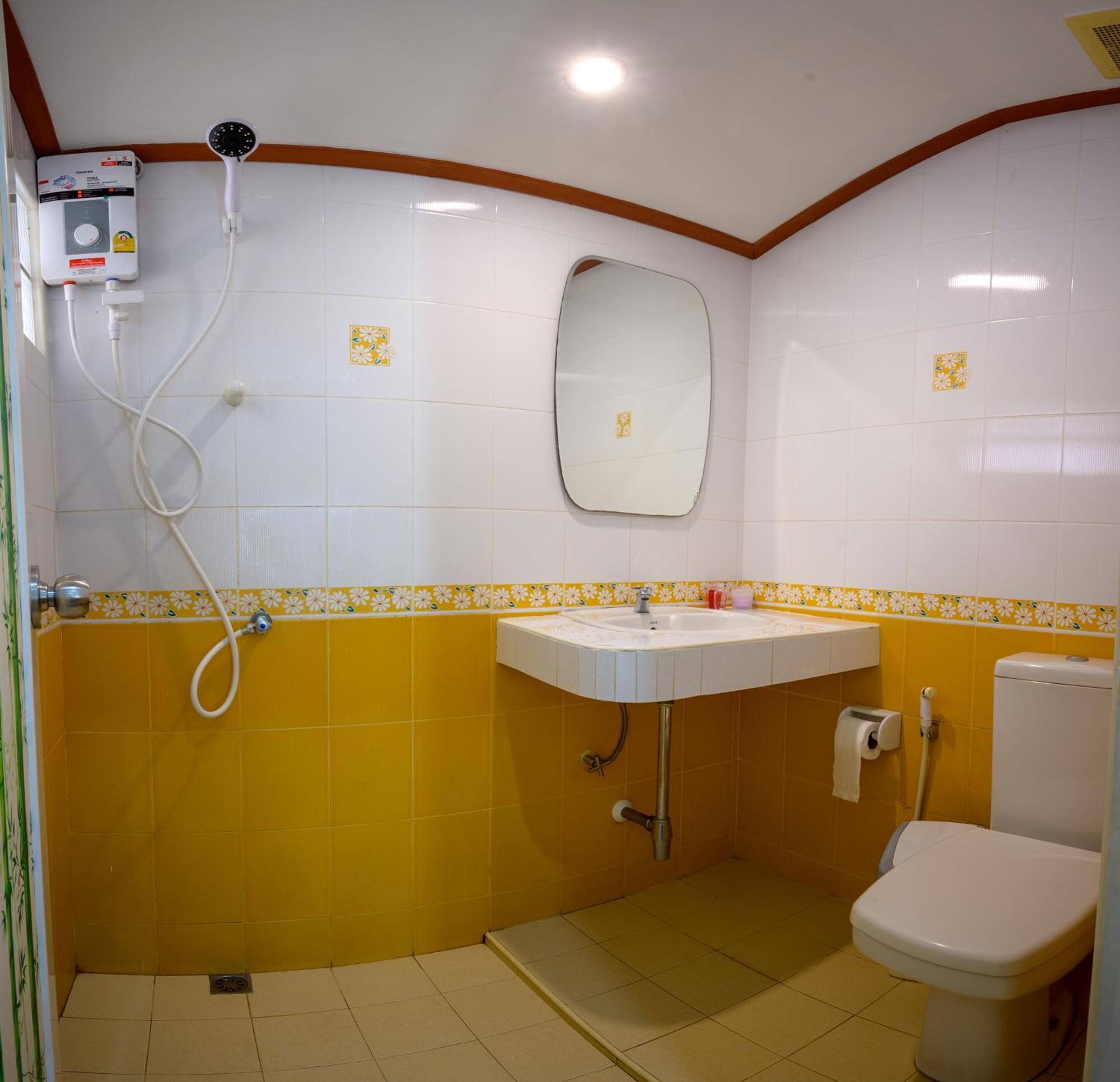 Hotel Halo Sea Koh Larn Pattaya