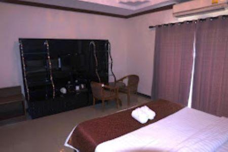 The Sports Hub Love hotel *