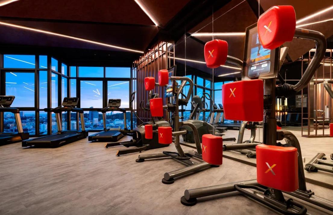 Edge With Living Apartment