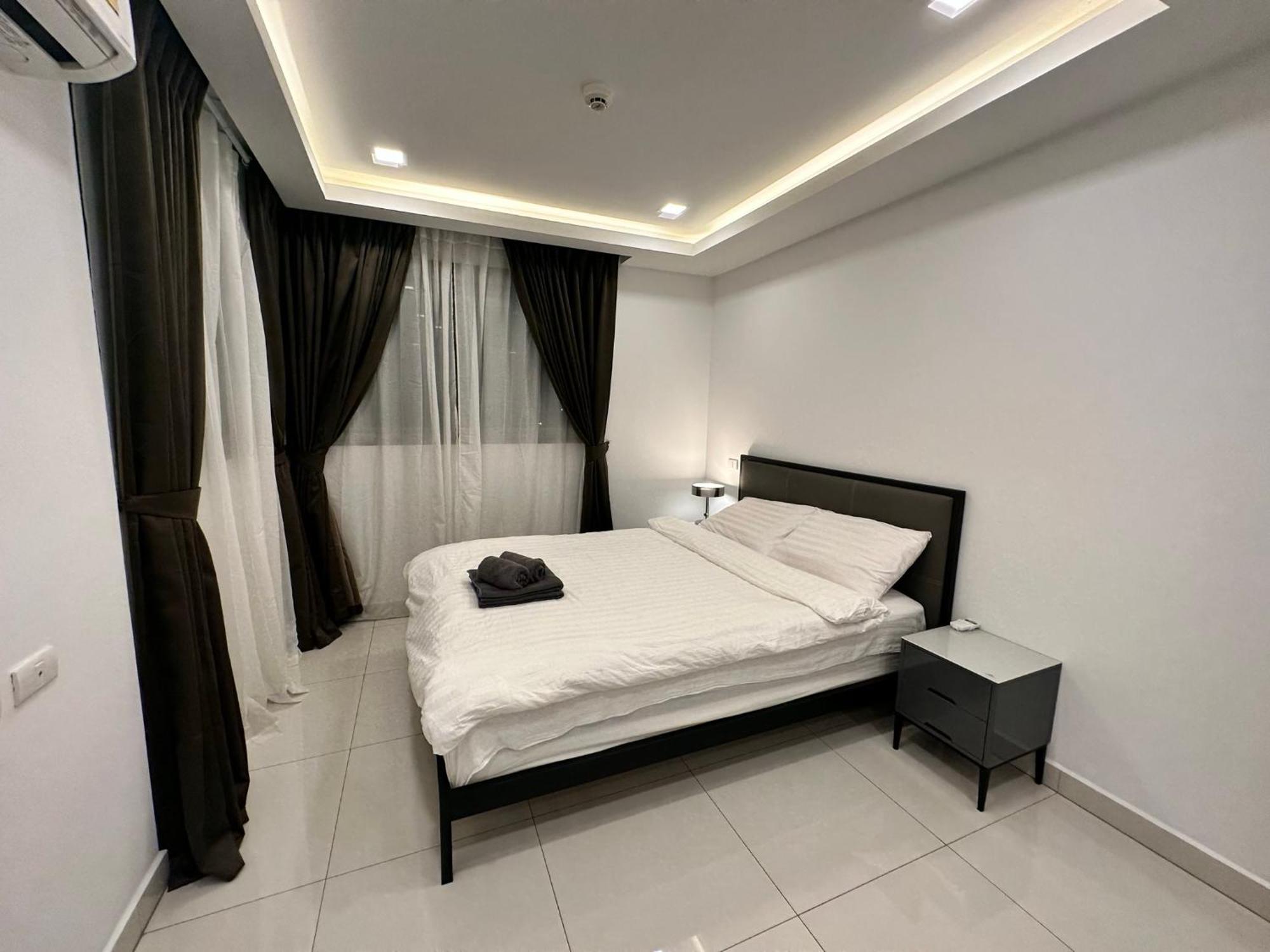 Exclusive Arcadia - Amazing Pools & Gardens, Gym, Sauna, Waterfalls, Jacuzzi, Fast Internet Apartamento Pattaya