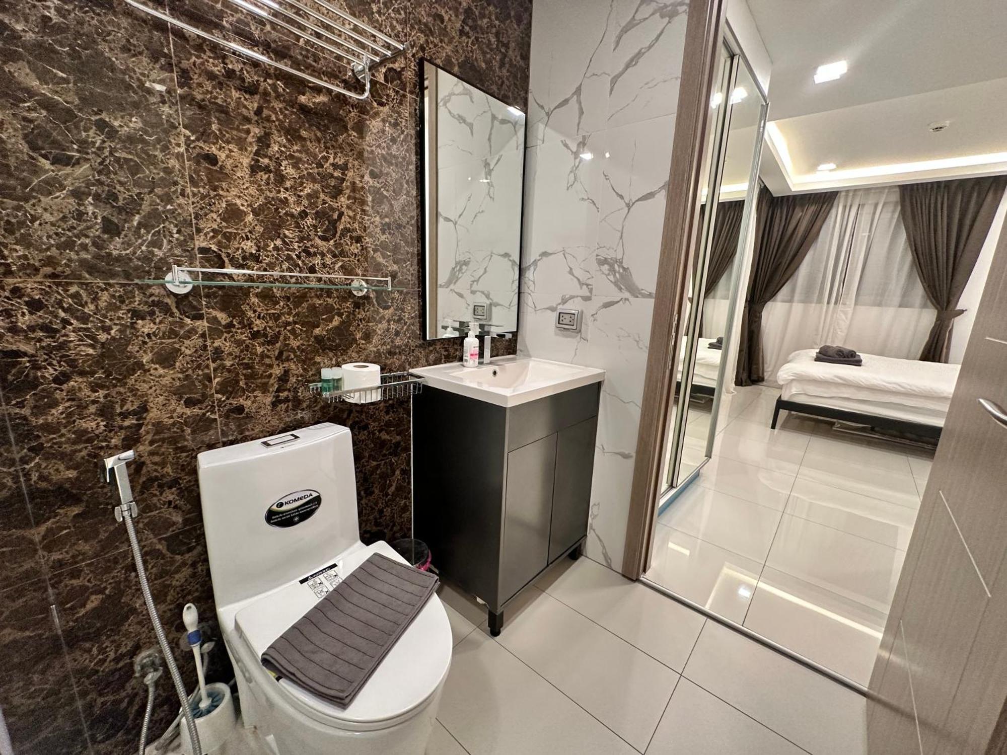 Apartamento Exclusive Arcadia - Amazing Pools & Gardens, Gym, Sauna, Waterfalls, Jacuzzi, Fast Internet *