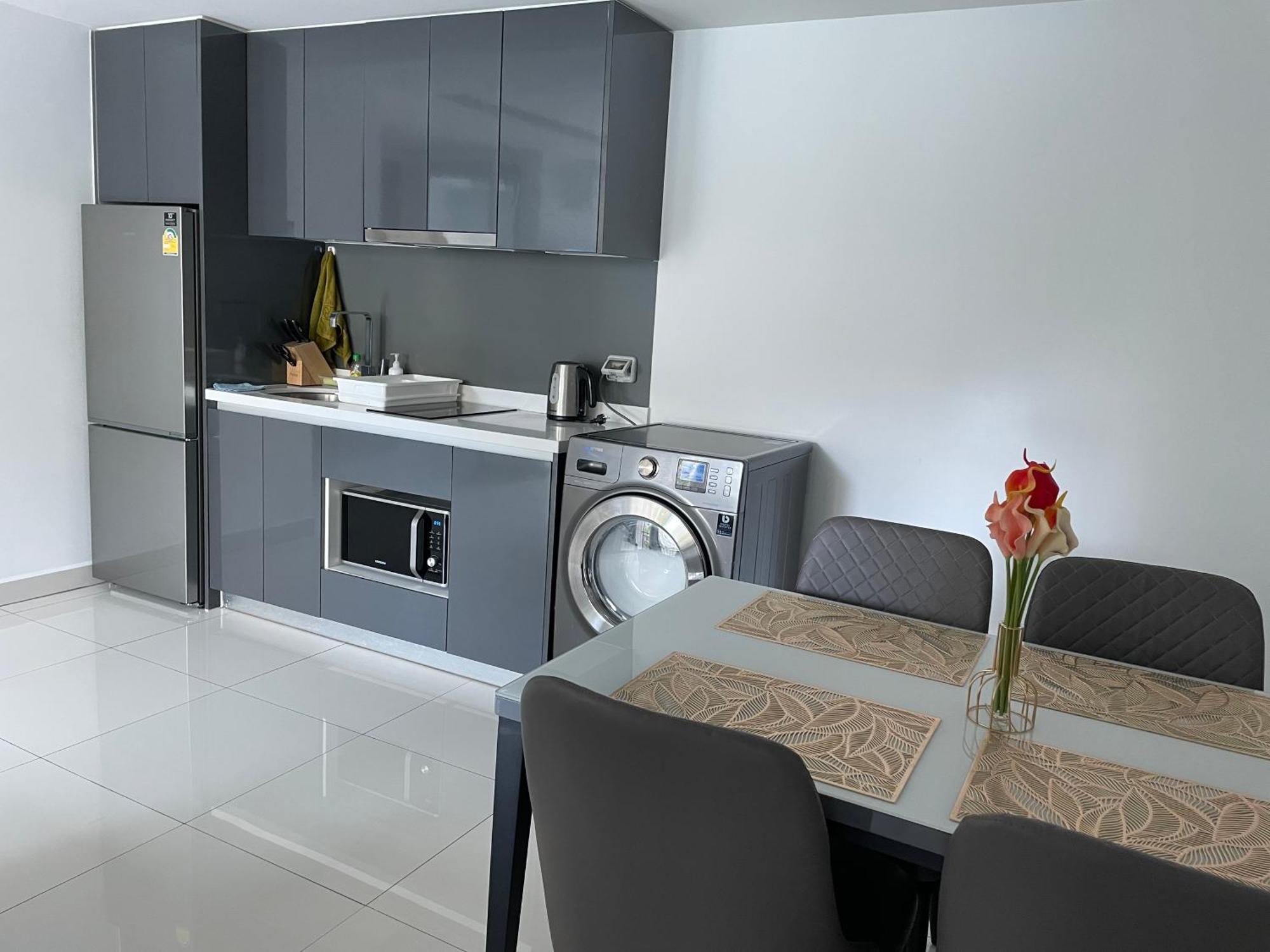 Apartamento Exclusive Arcadia - Amazing Pools & Gardens, Gym, Sauna, Waterfalls, Jacuzzi, Fast Internet *