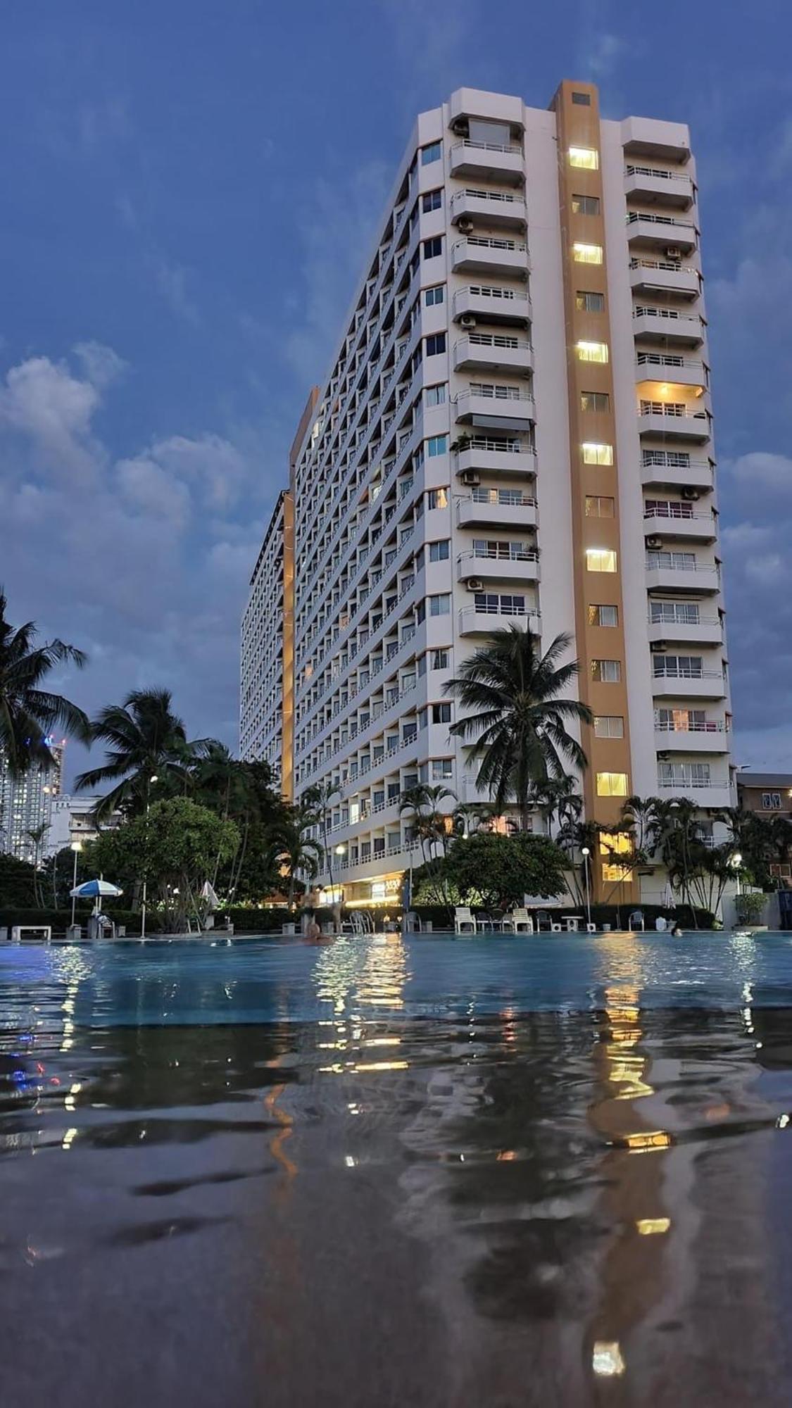 View Talay 1b Apartment *