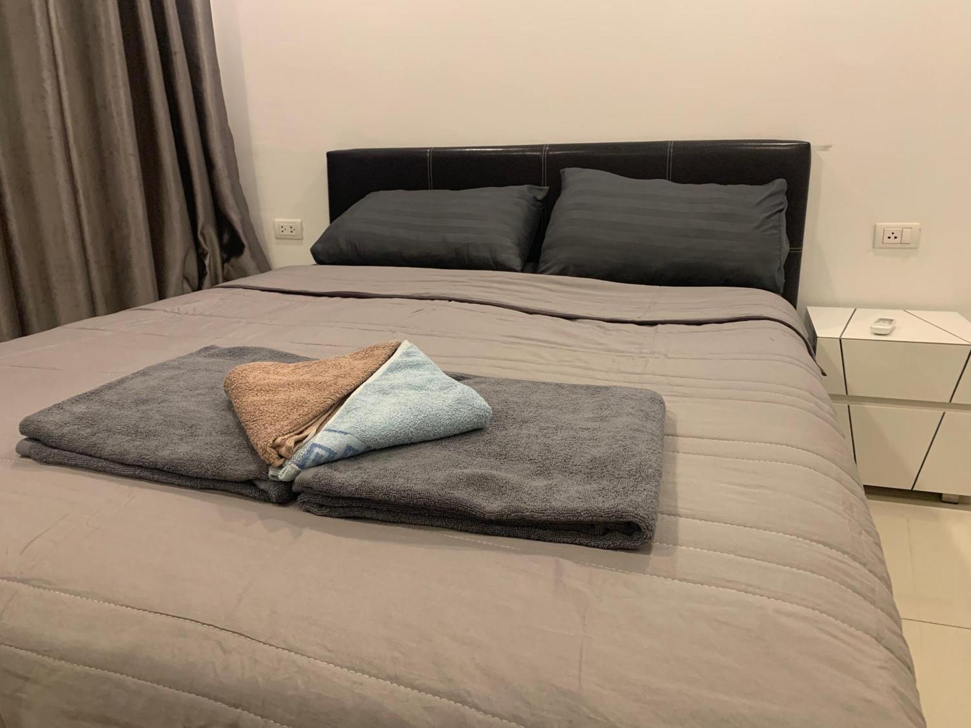 Apartment Arcadia 网红水系公寓一房 Pool View 专业的健身房 桑拿 中心位置 交通便利 Smart Tv Wifi