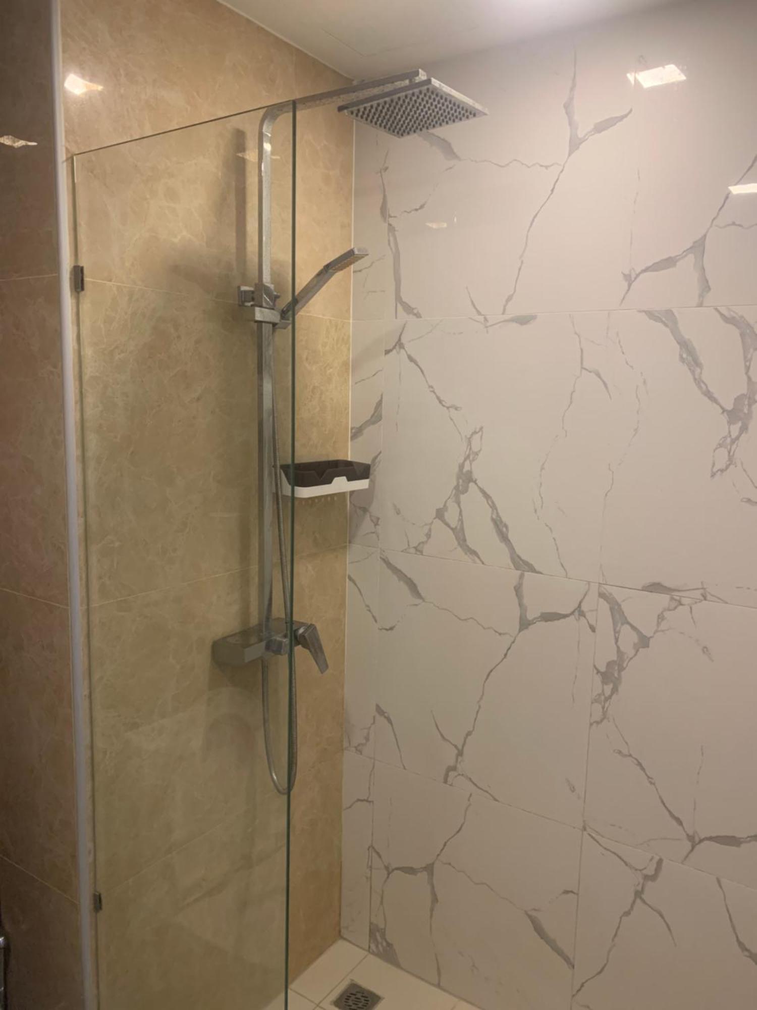 Arcadia 网红水系公寓一房 Pool View 专业的健身房 桑拿 中心位置 交通便利 Smart Tv Wifi Apartment