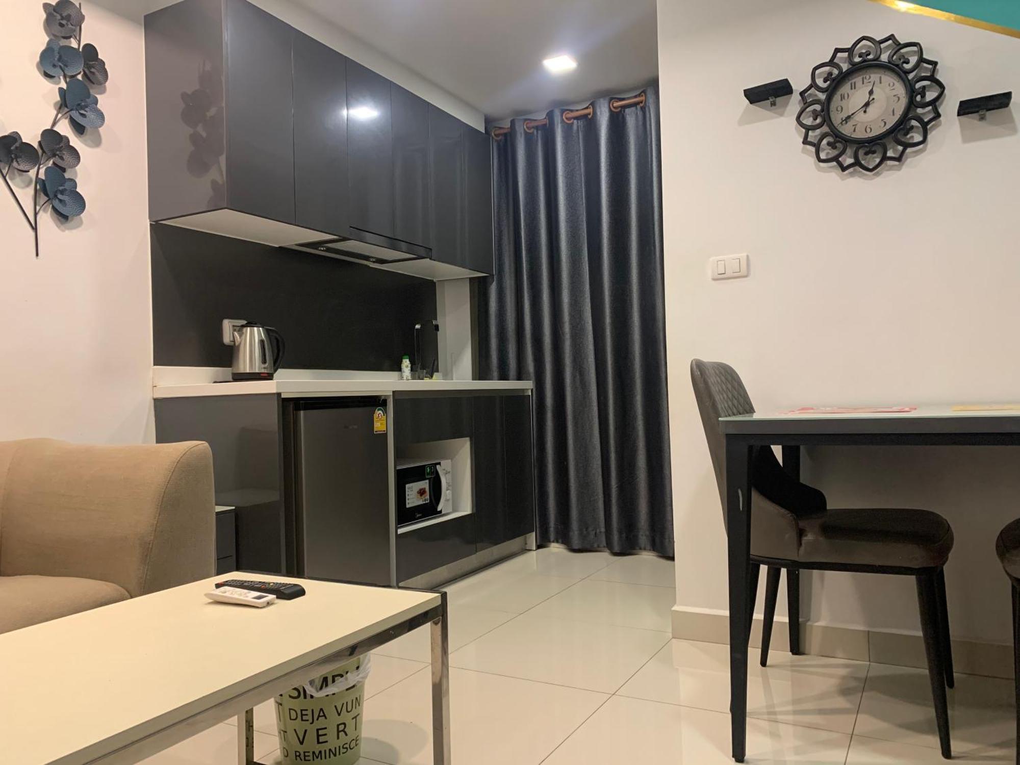 Apartment High Floor Arcadia: Pool View Near Walking Street Pattaya