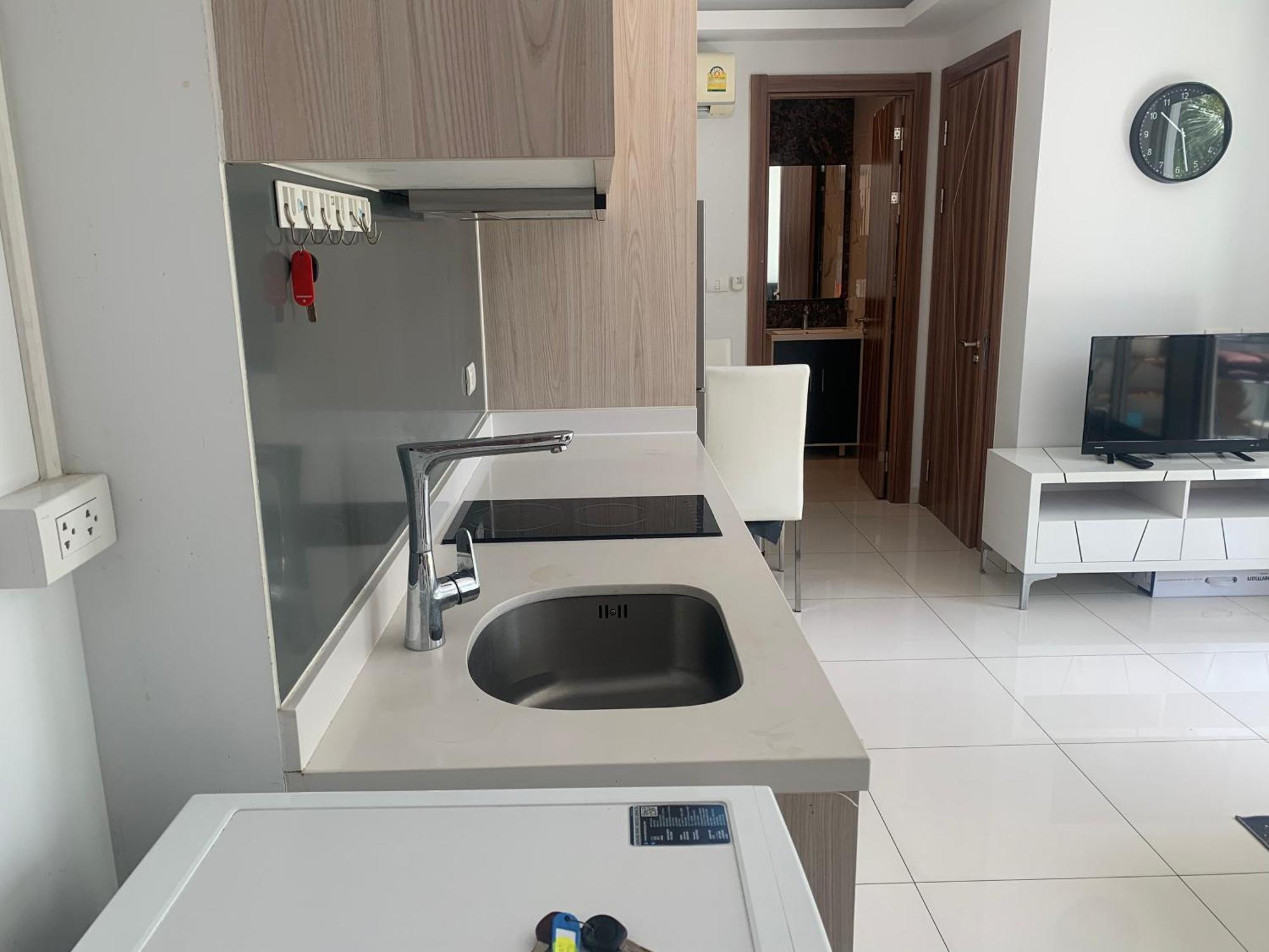 Apartment Arcadia Beach: Luxe 2br Pool Near Walking Street *