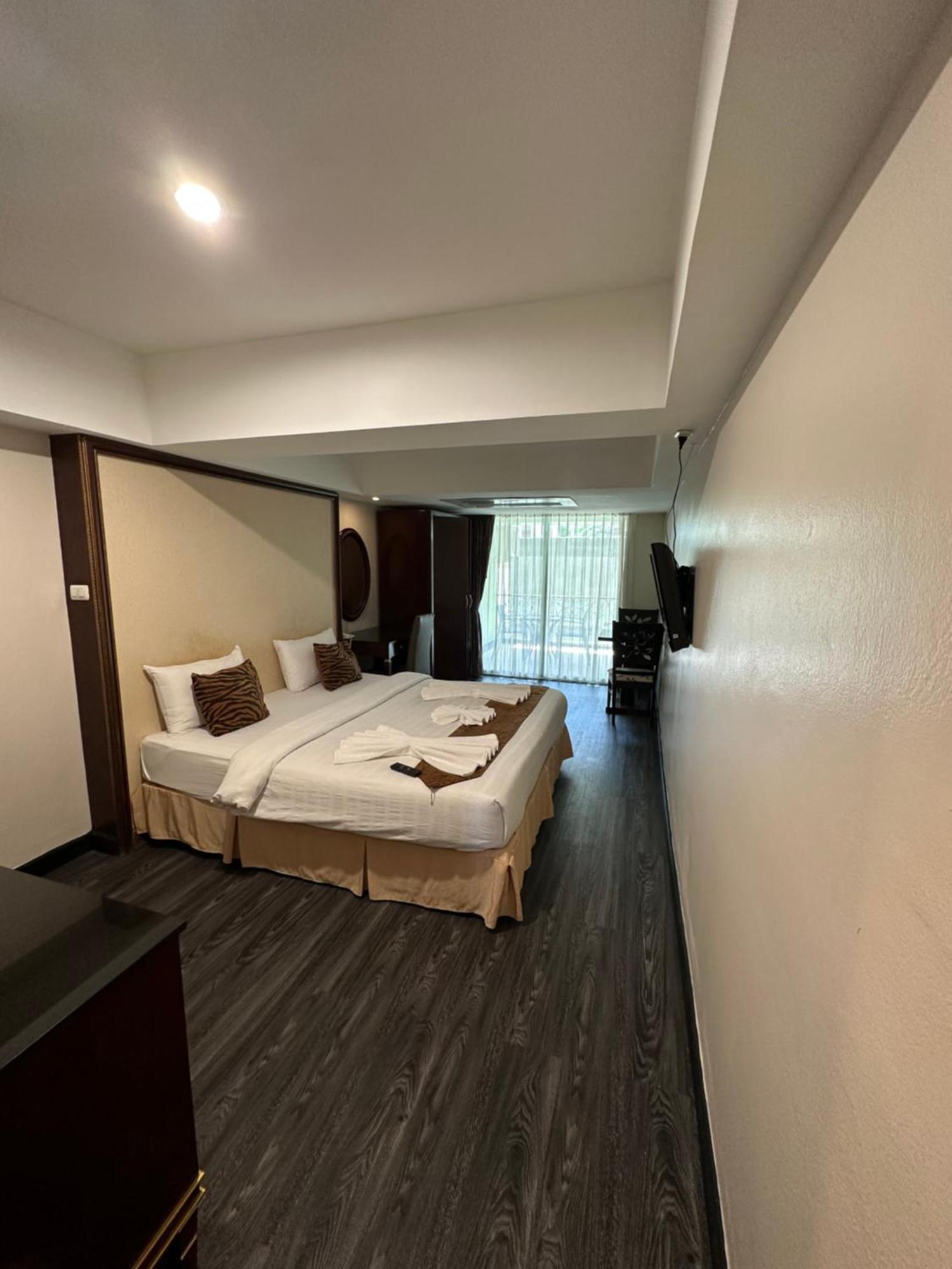 Maleez Pattaya