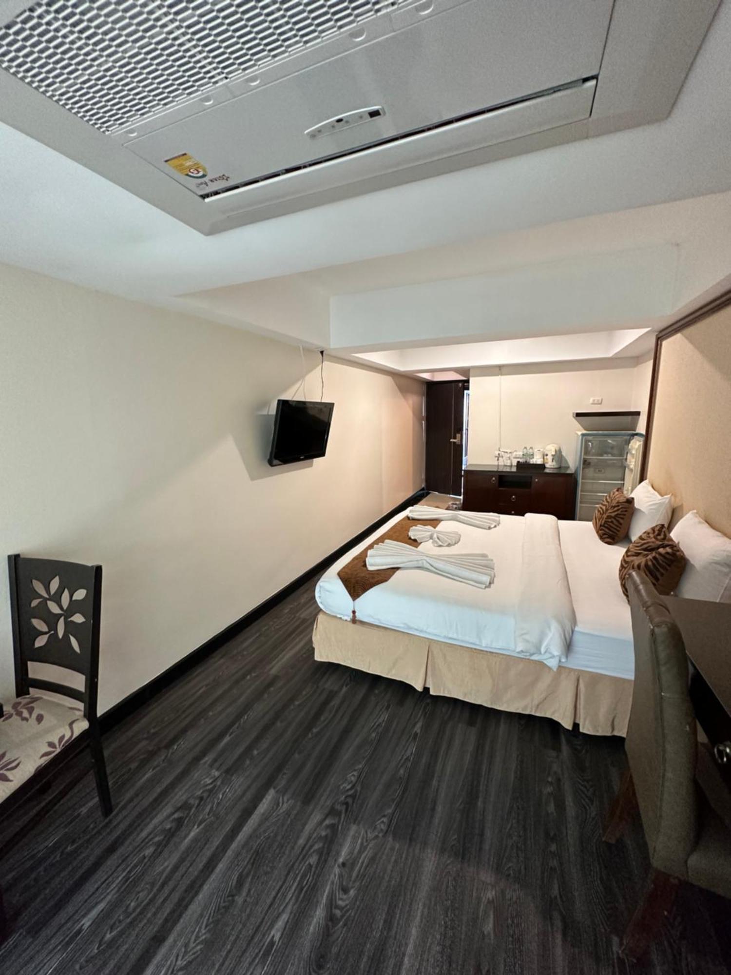 Hotel Maleez