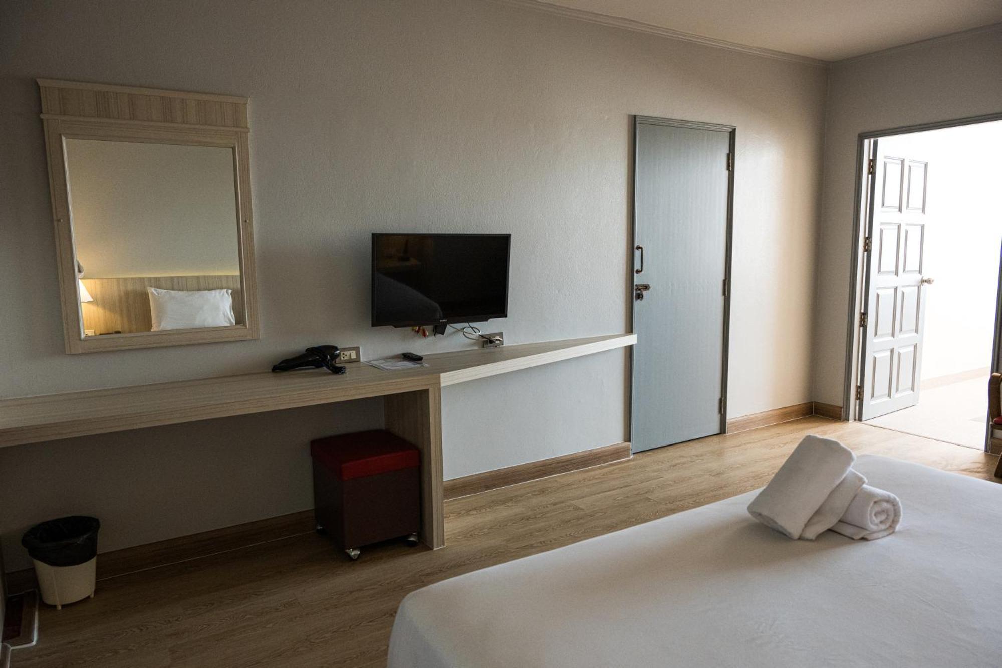 Marine Yensabai Hotel Pattaya