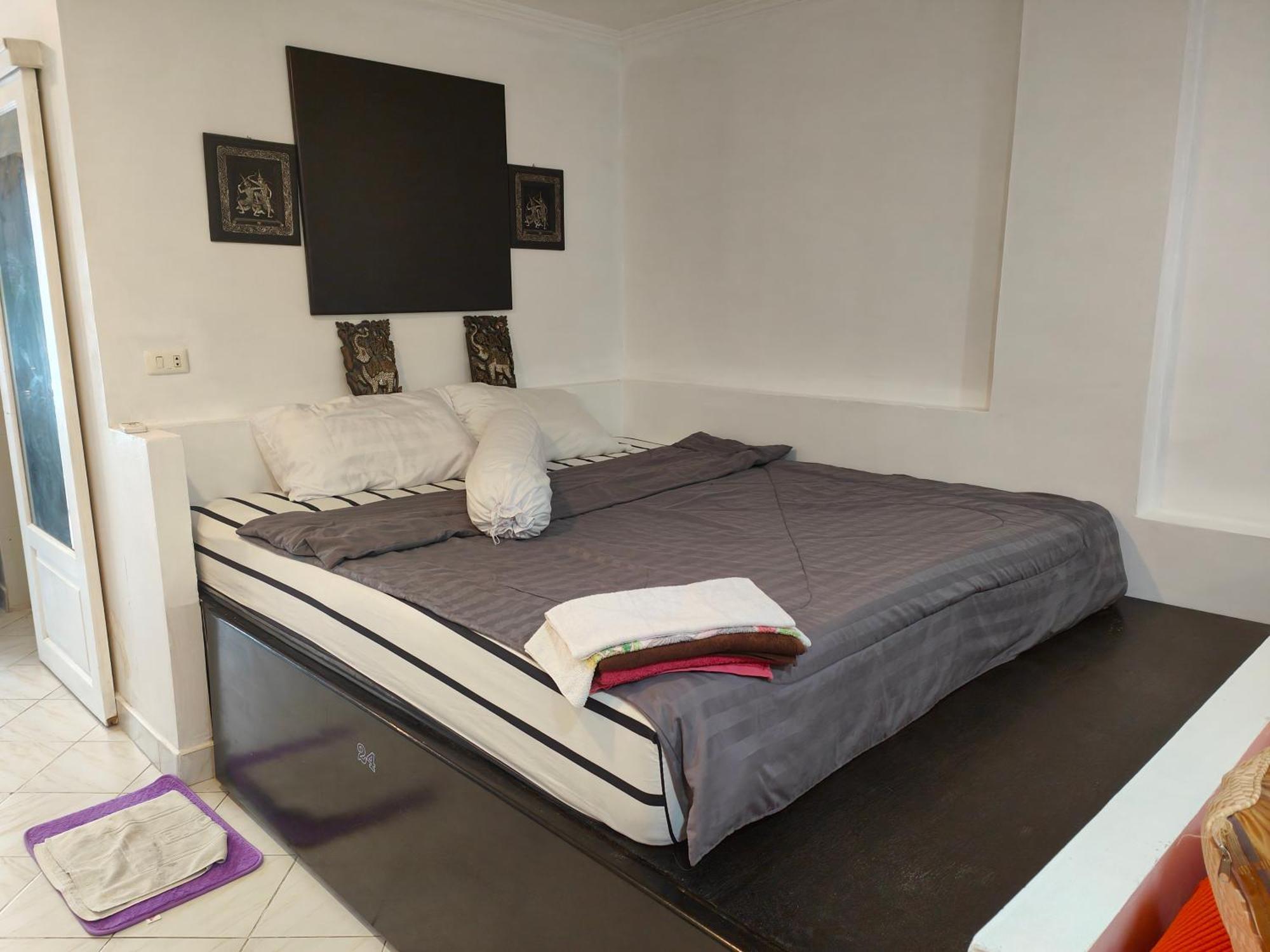 Jomtien Hill Pratamnak Pattaya