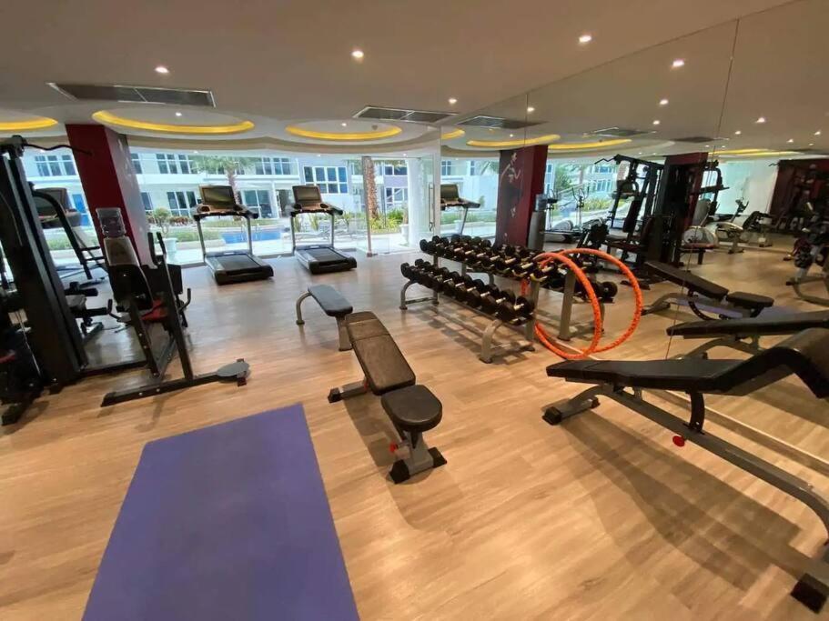 Large Luxury - Centre - Grand Avenue Residences, Pool View - 413 * Pattaya
