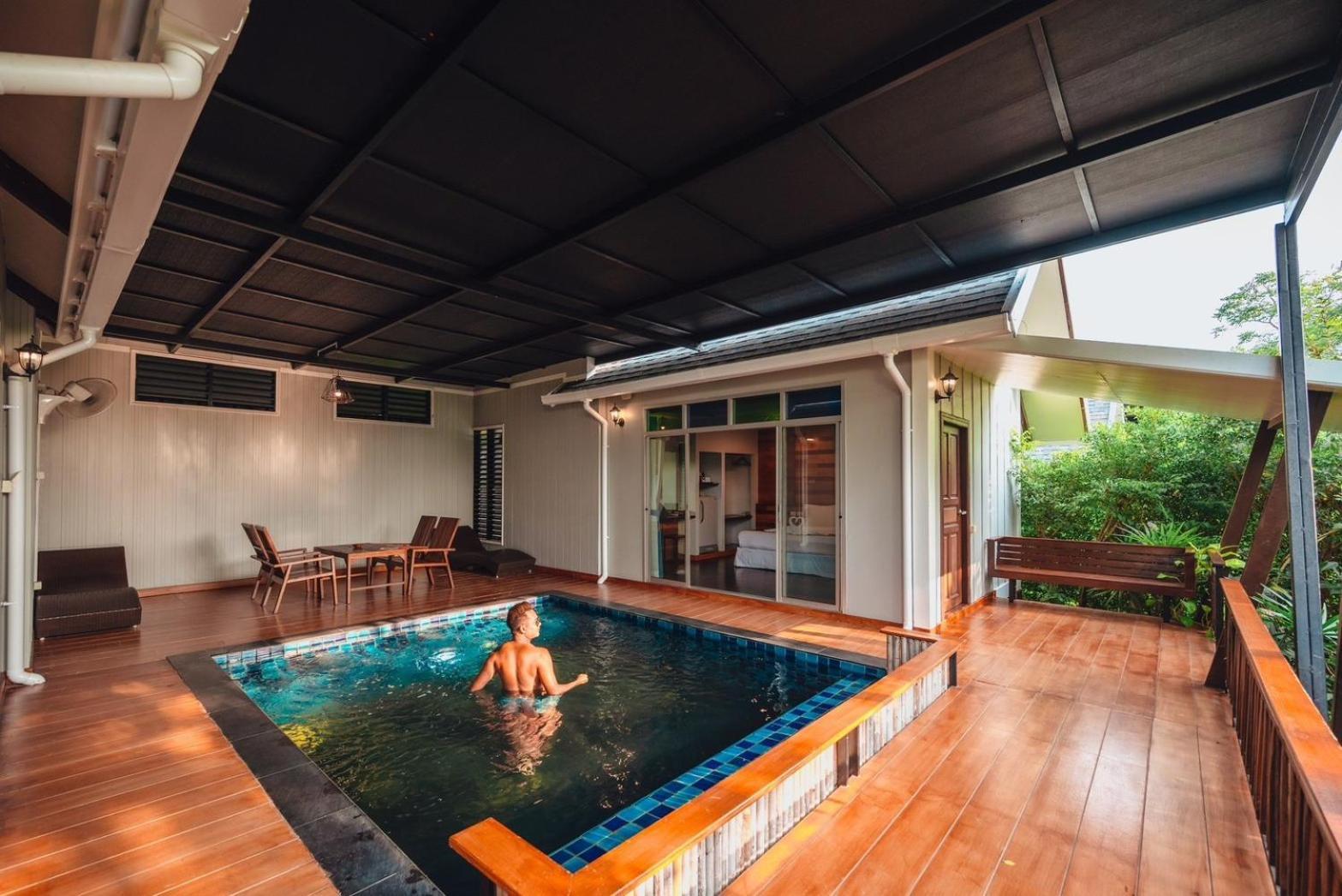 Ip Pool Resort 3*
