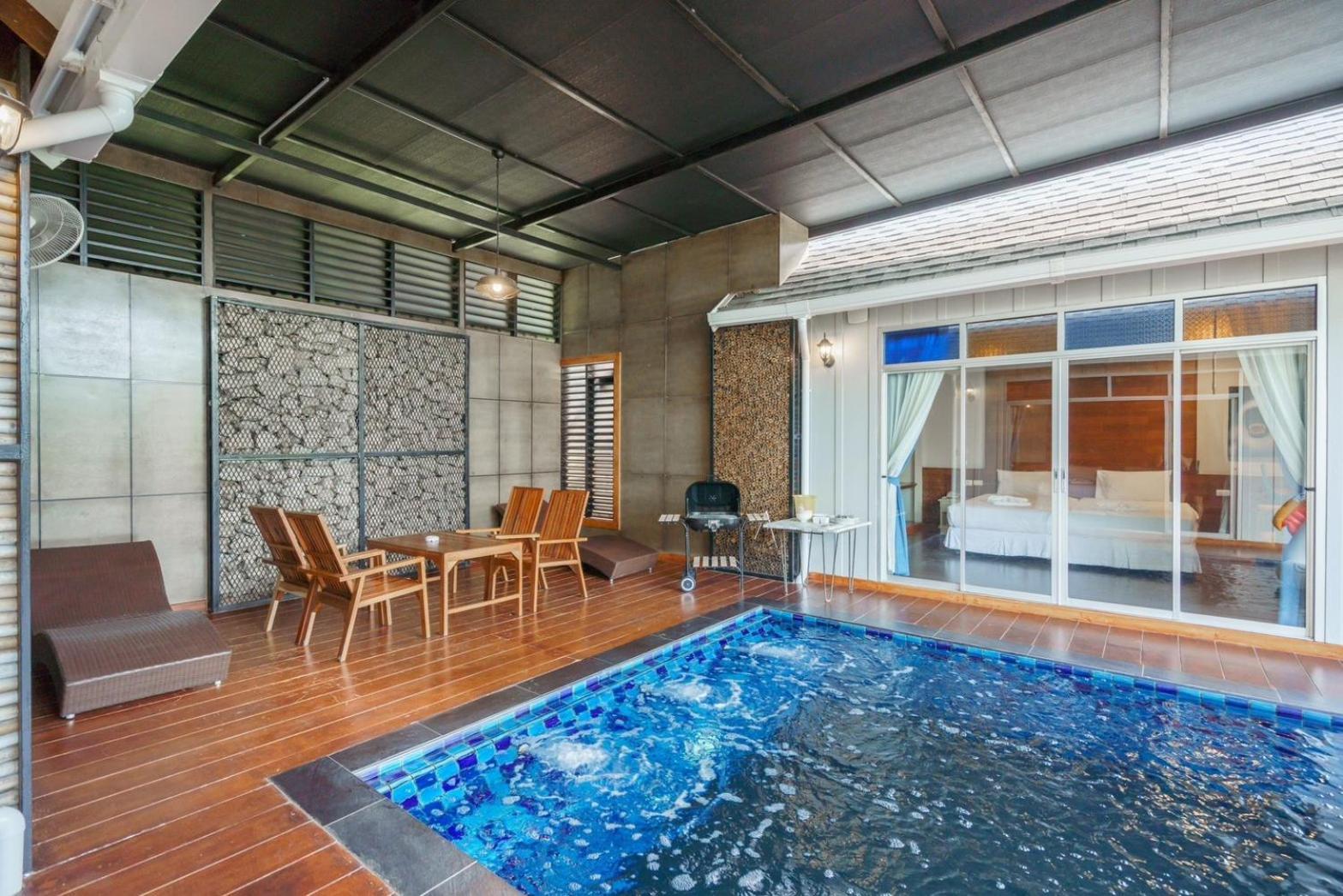 Resort Ip Pool Pattaya