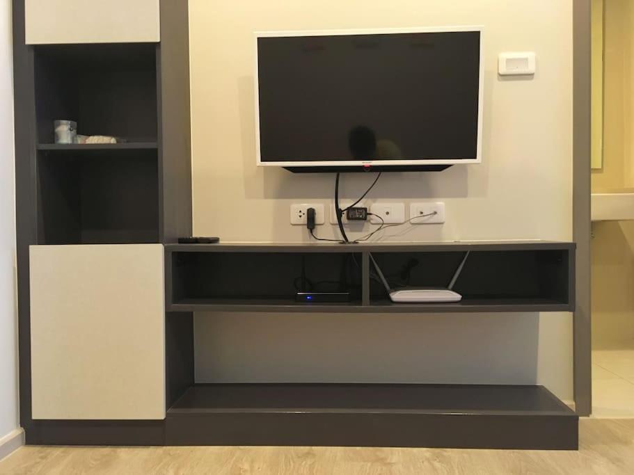 Apartment 泰国芭提雅thebase无边游泳池公寓 *