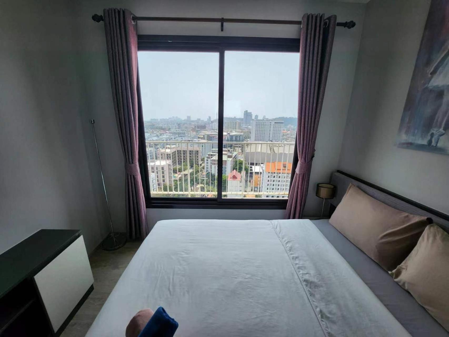 泰国芭提雅thebase无边游泳池公寓 Apartment Pattaya
