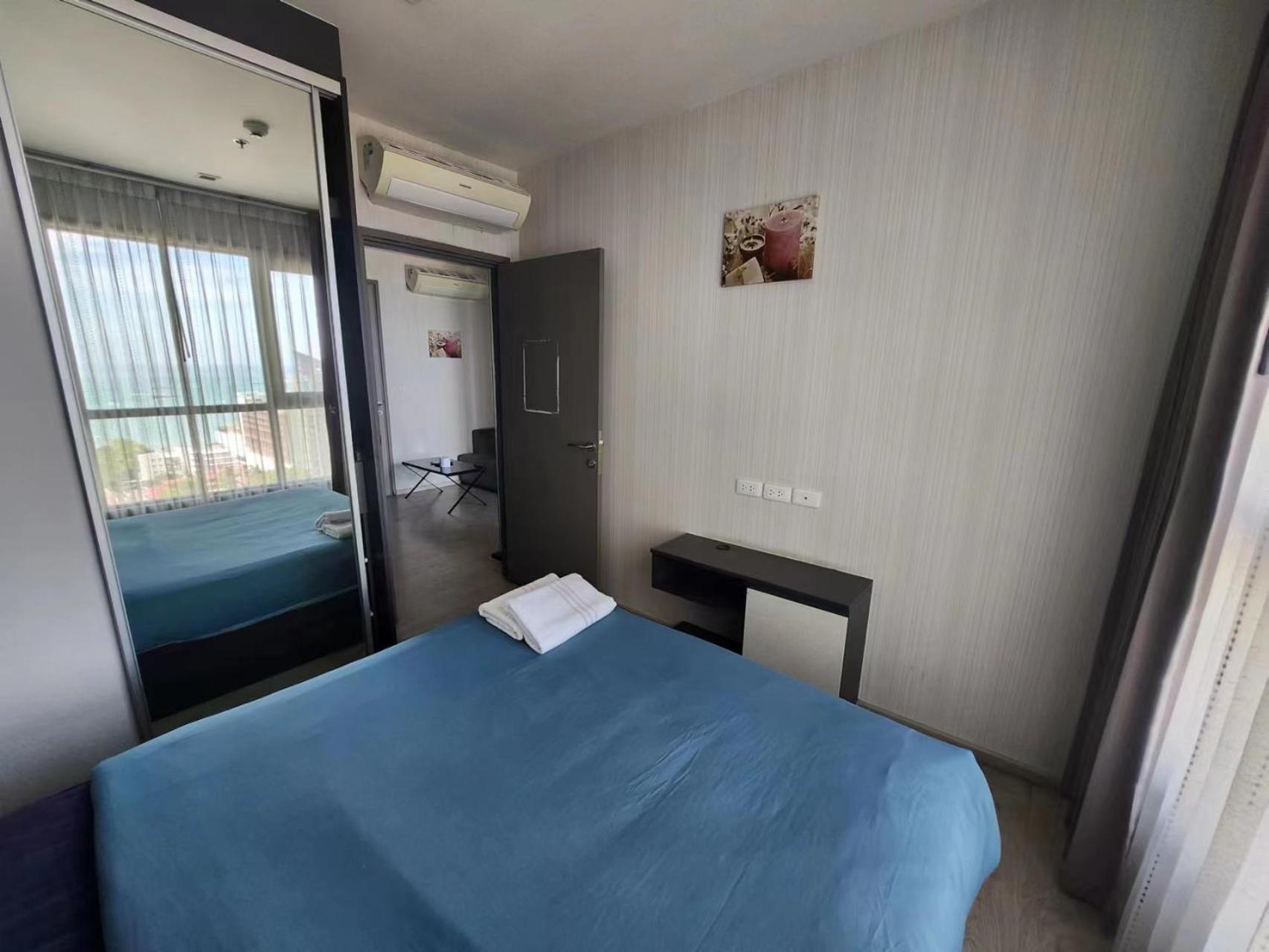 泰国芭提雅thebase无边游泳池公寓 Apartment