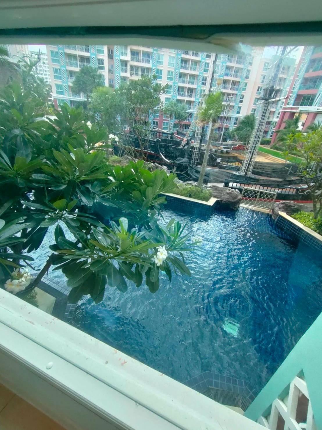 Grande Caribbean By Suneeya Pattaya