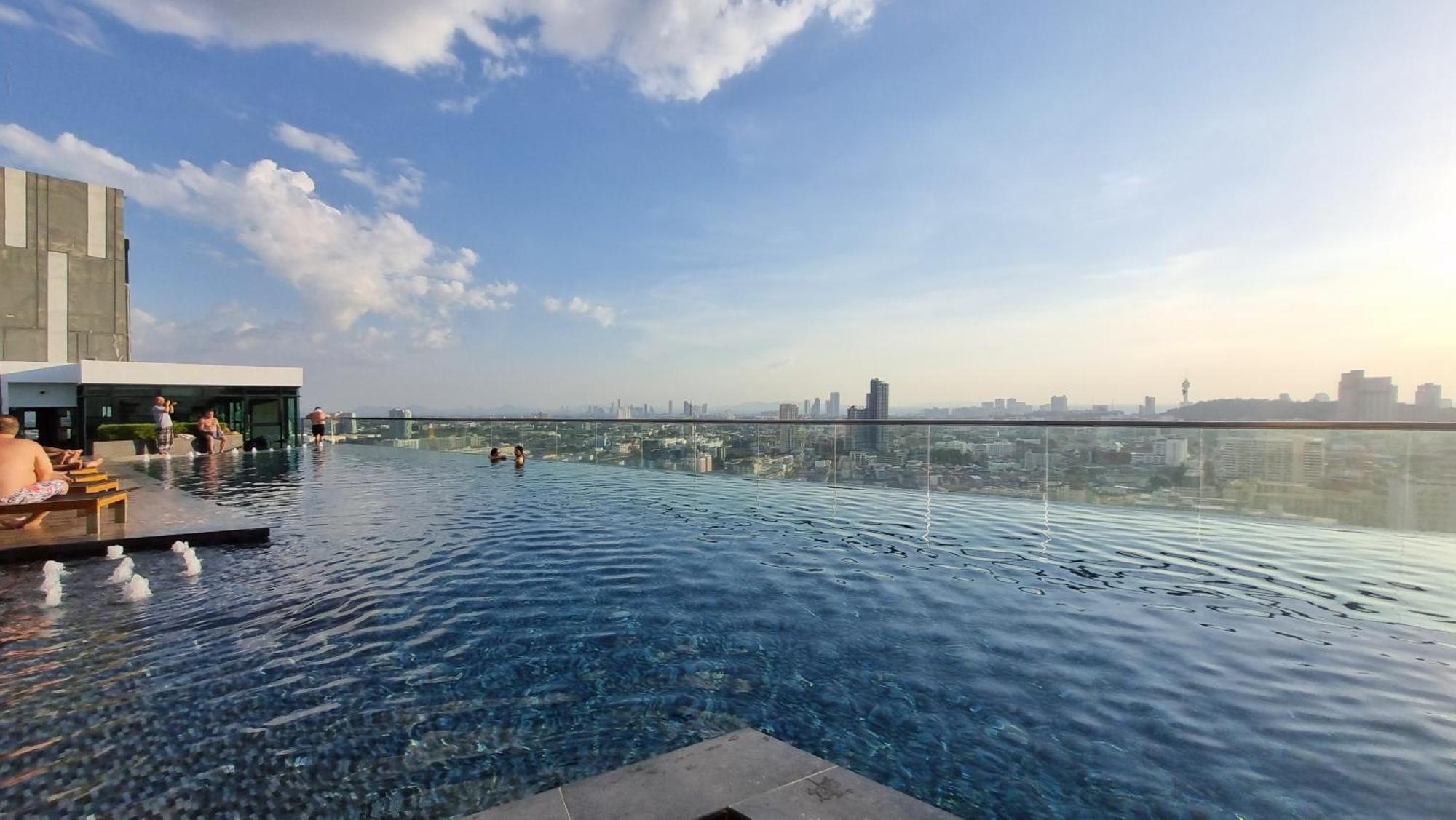 The Base Tower * Pattaya