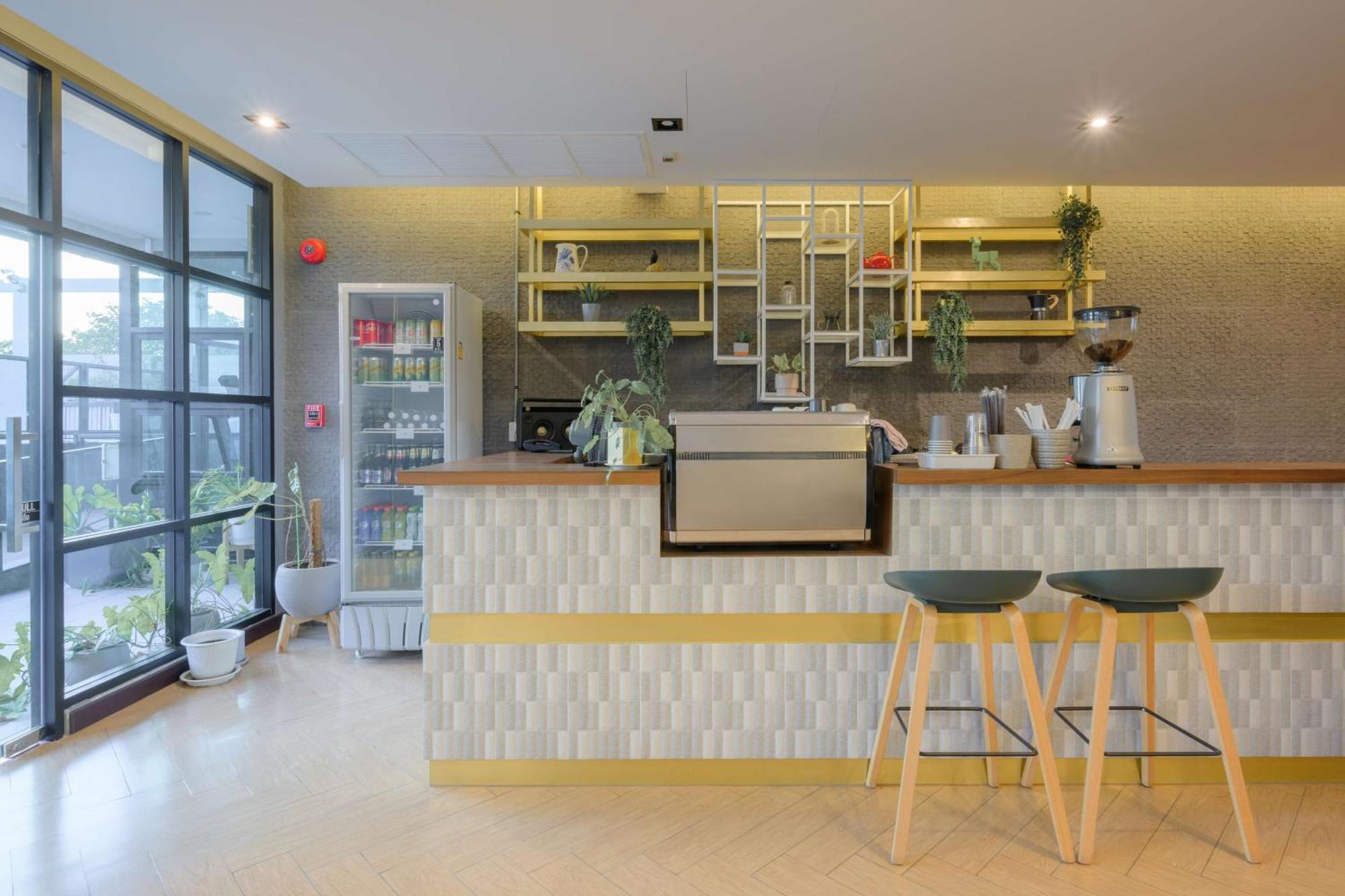 Hotel Lewit Pattaya, A Member Of Radisson Individuals 5*