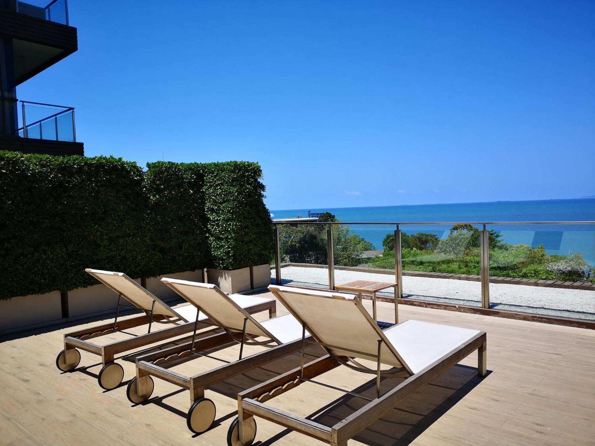 Wong Amat Luxury Condo--private Beach