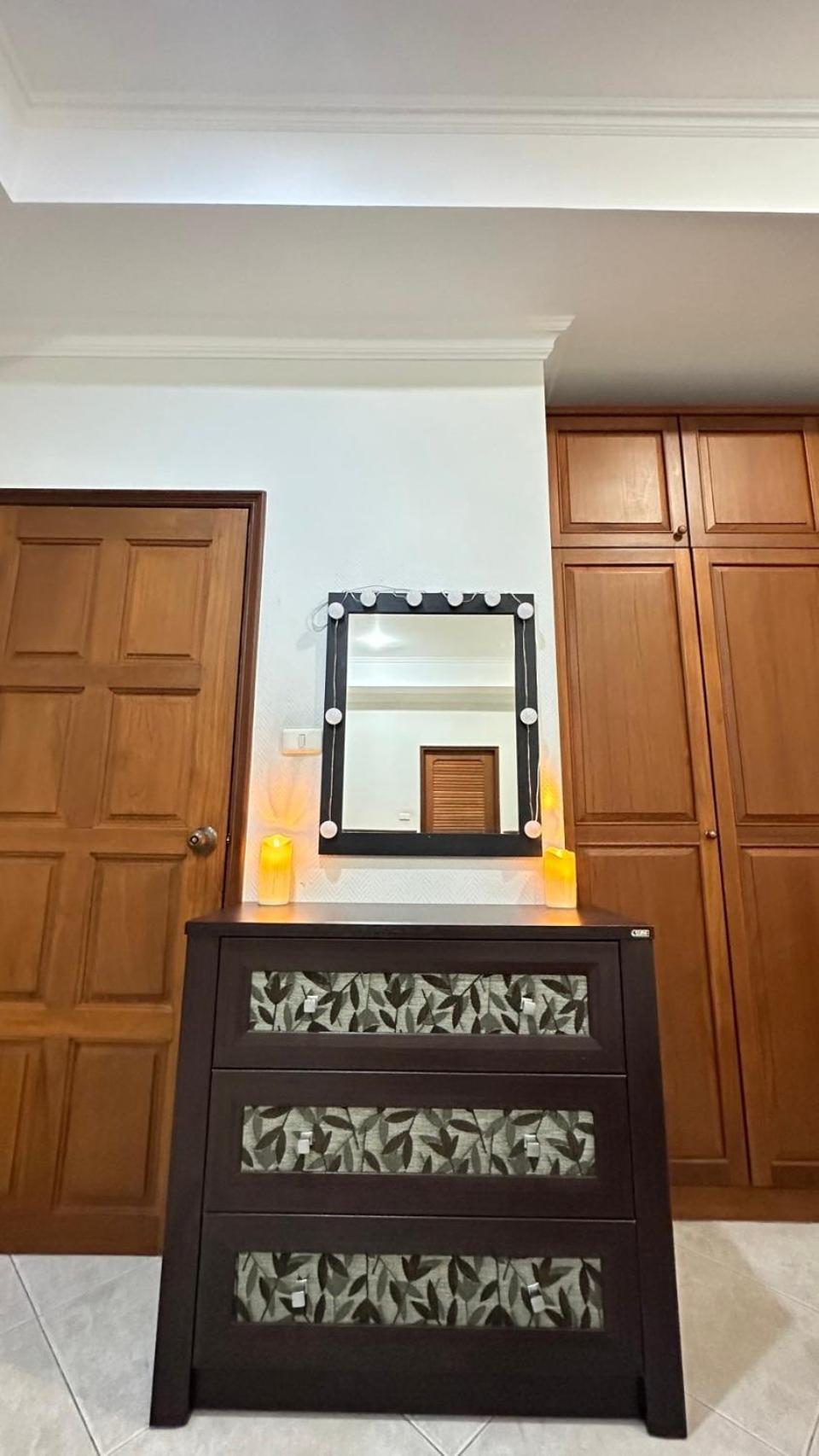 Luxury Semi-2Bd Pool Villa Near Beach & Walking Street Villa Pattaya