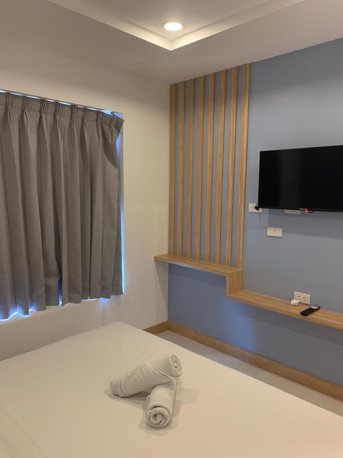 New Circle Phratamnak Apartment