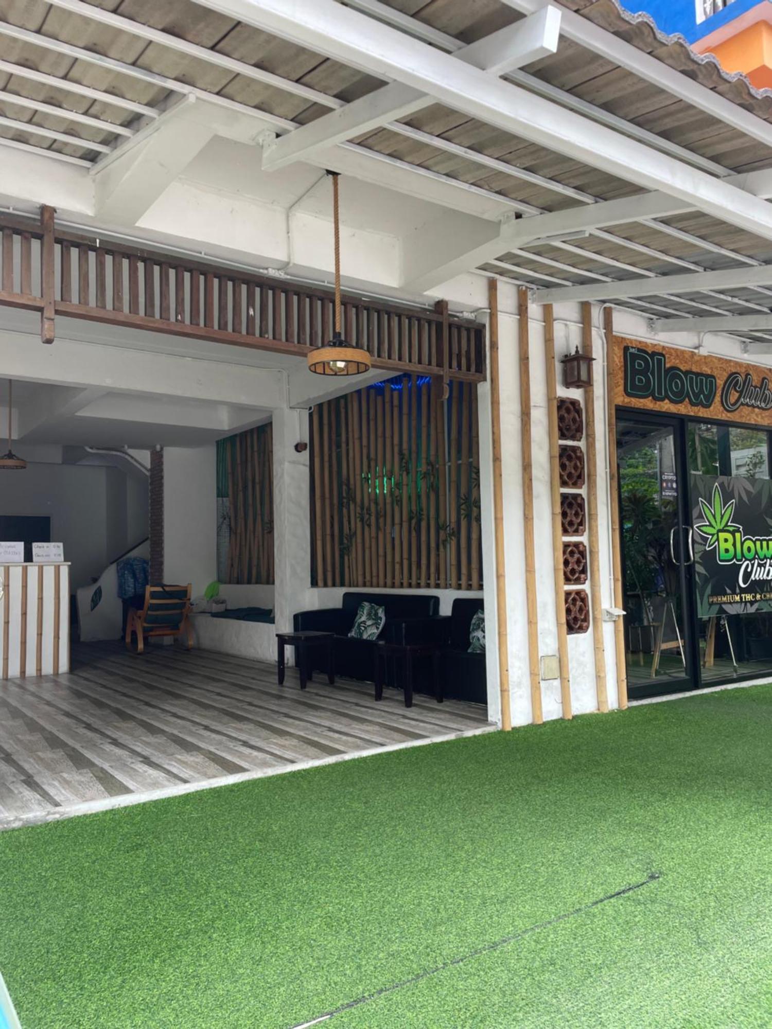 Rumah tetamu Retro