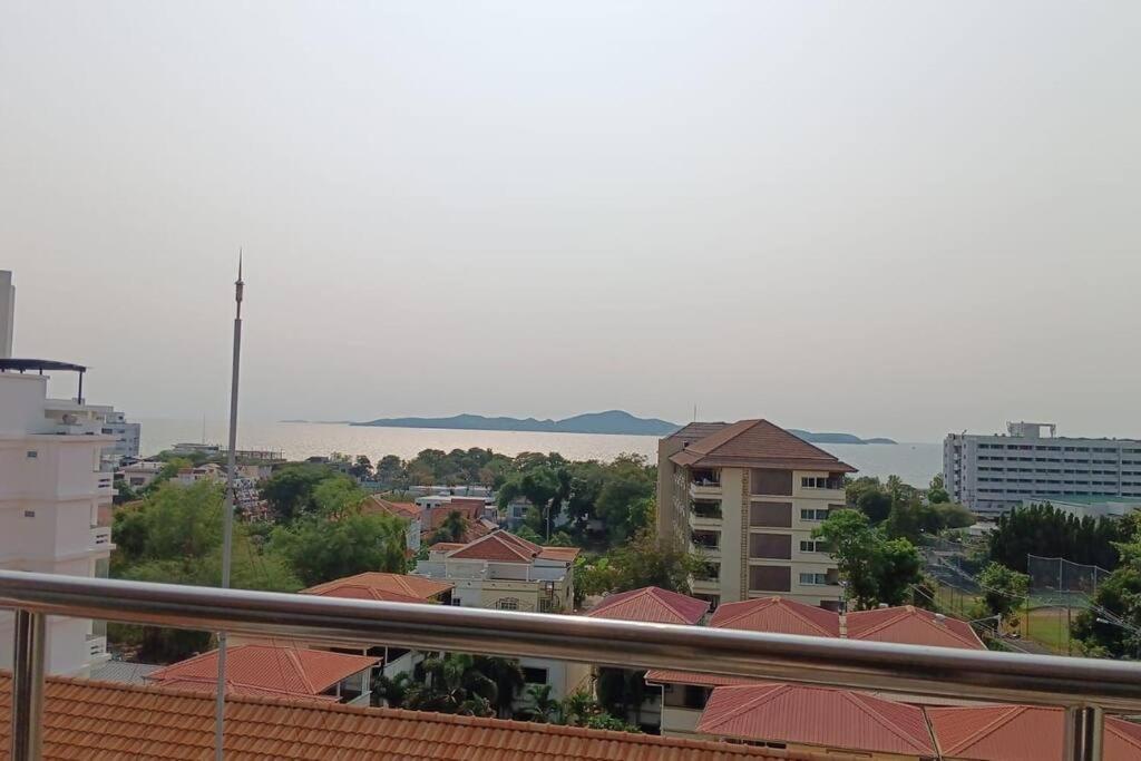 Sombat Seaview 1 Bedroom 71 Pattaya