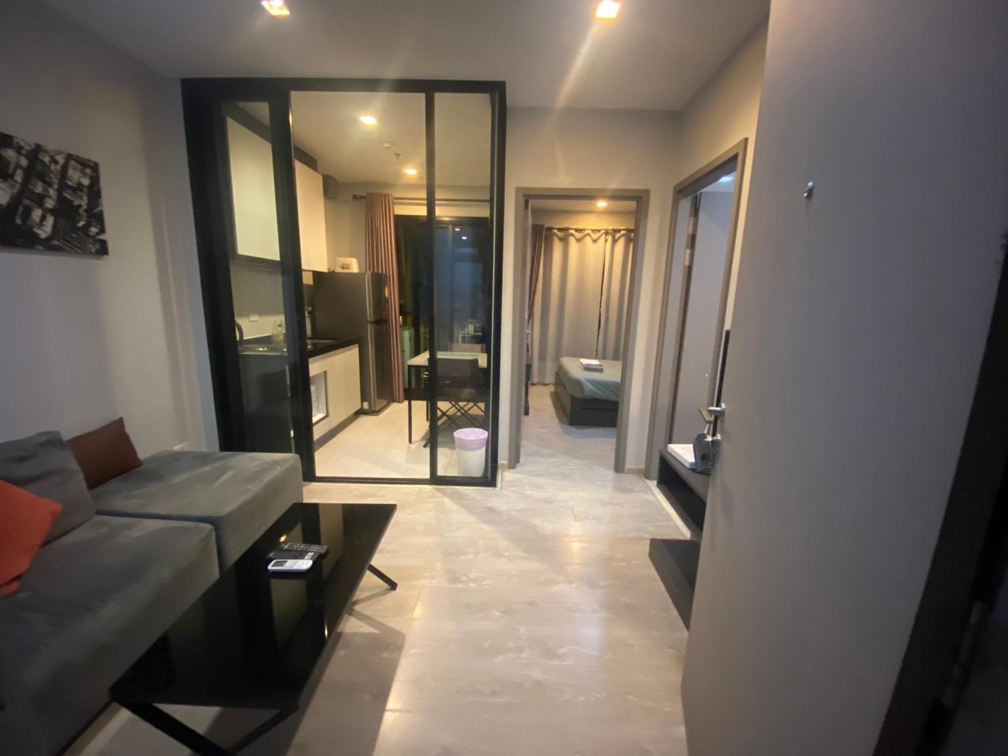 The Base Pattaya: Beachfront Near Shopping