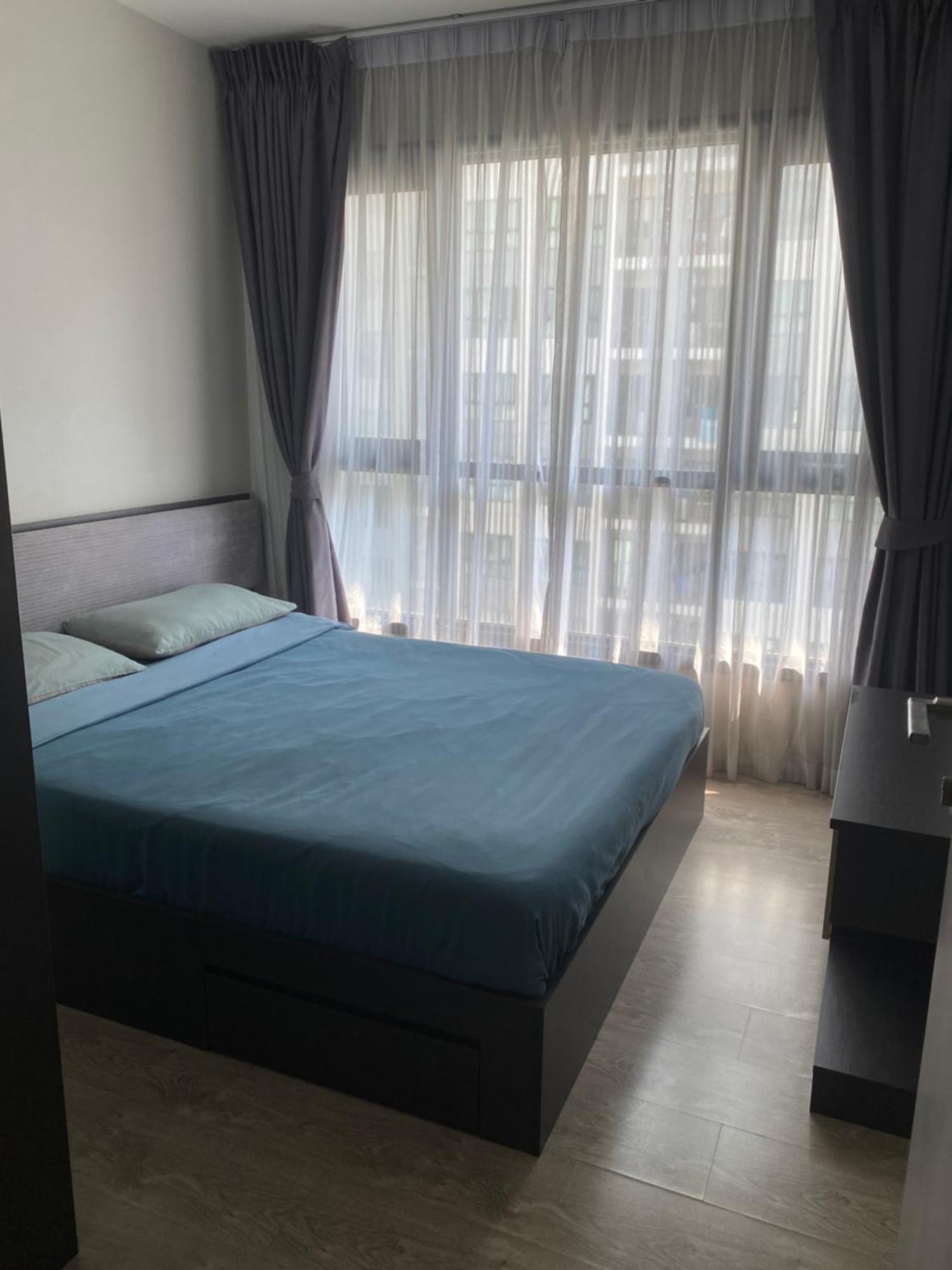 Apartment The Base Pattaya: Beachfront Near Shopping