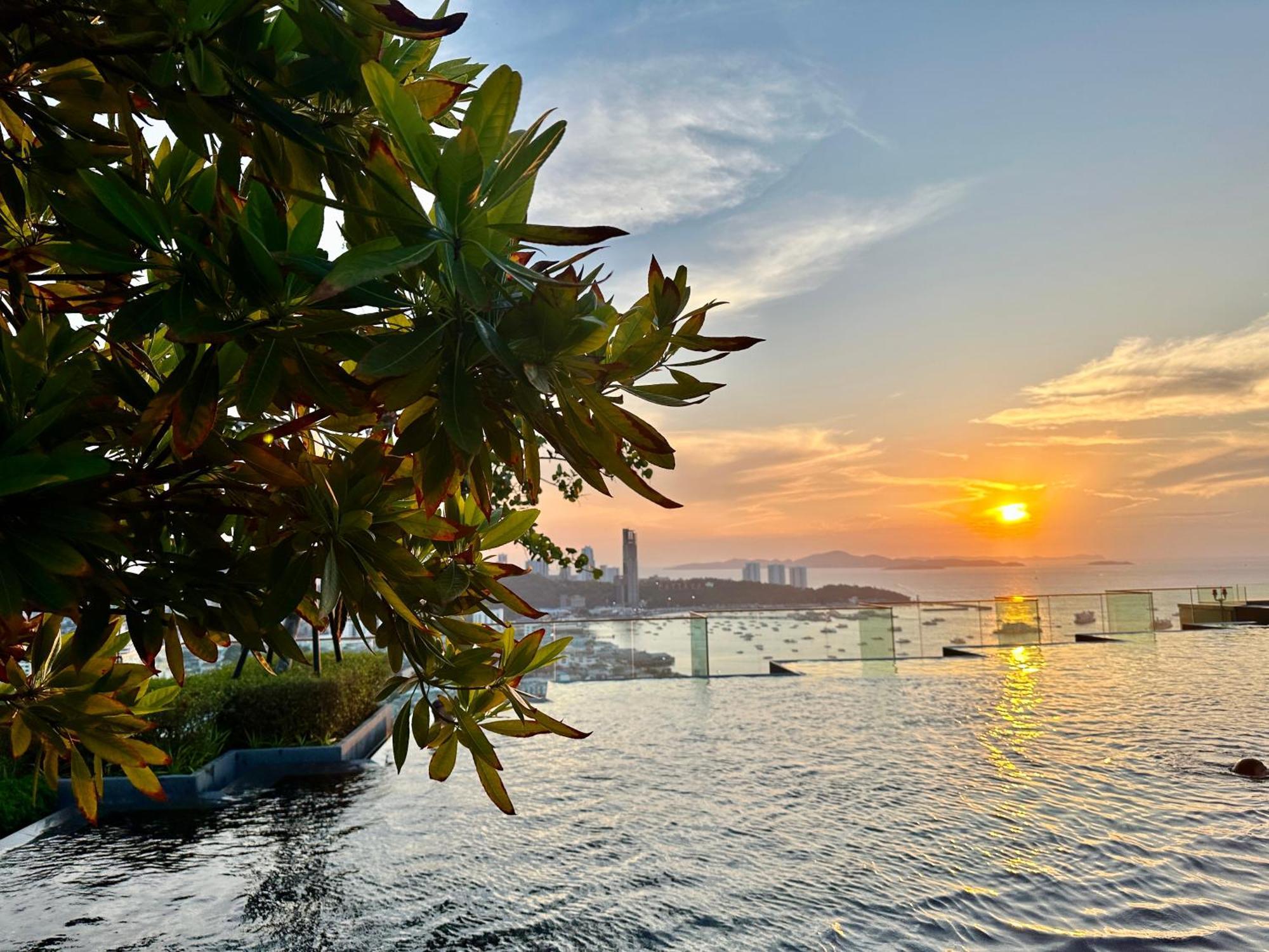 Apartment Edge Cozy Vacation Infinite Sky Pool *