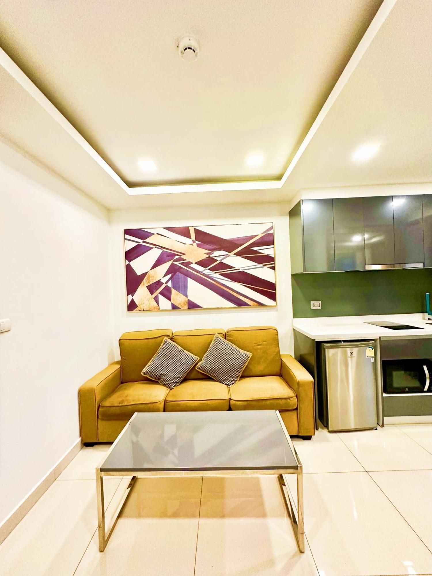 Arcadia Beach Continental Pool View Apartamento *