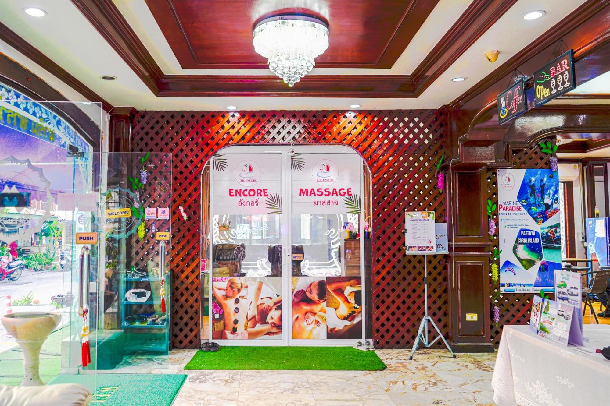 Marine Paradise Encore