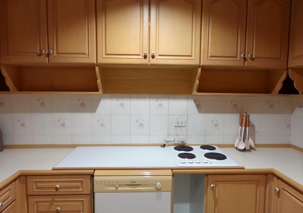 Spacious Seaview 3br Apartment:direct Access Apartment *